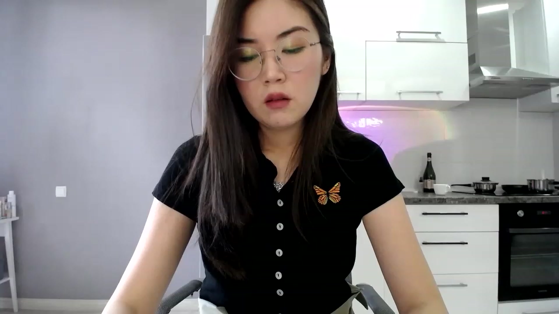 Gallery image thumbnail from CallMeMina's myfreecams stream on, 04/09/2023, 04:47 image 13 of 20