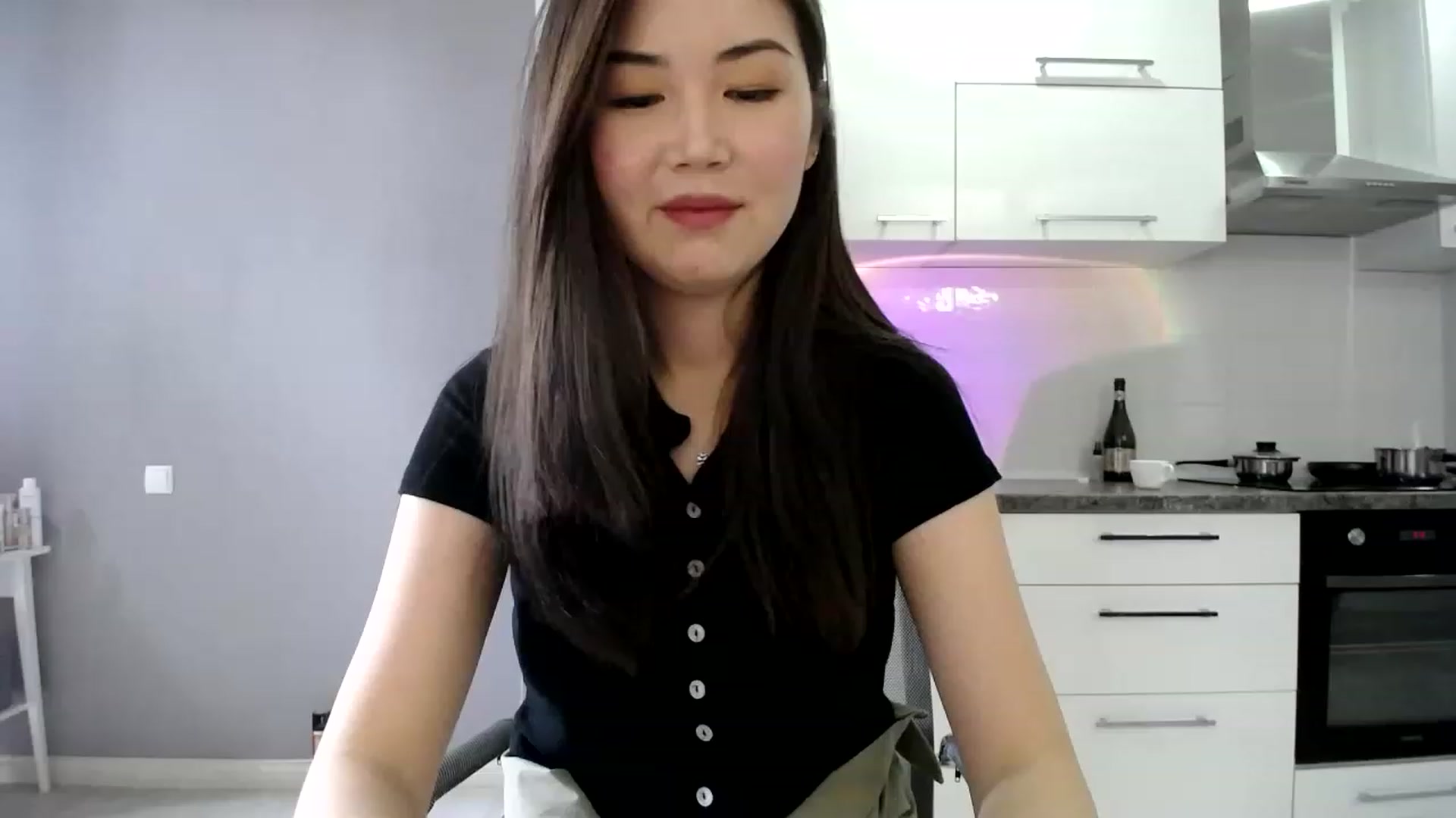 Gallery image thumbnail from CallMeMina's myfreecams stream on, 04/09/2023, 04:47 image 16 of 20