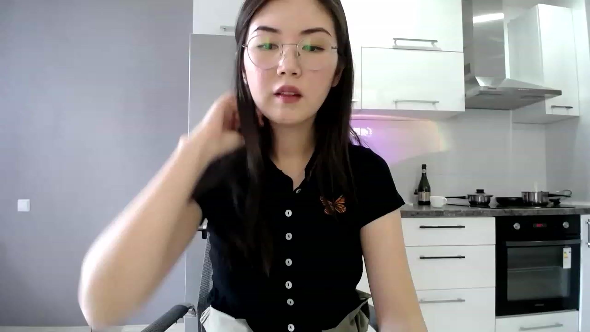 Gallery image thumbnail from CallMeMina's myfreecams stream on, 04/09/2023, 04:47 image 7 of 20
