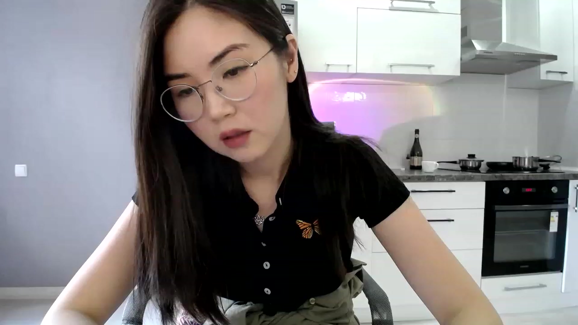 Gallery image thumbnail from CallMeMina's myfreecams stream on, 04/09/2023, 04:47 image 5 of 20