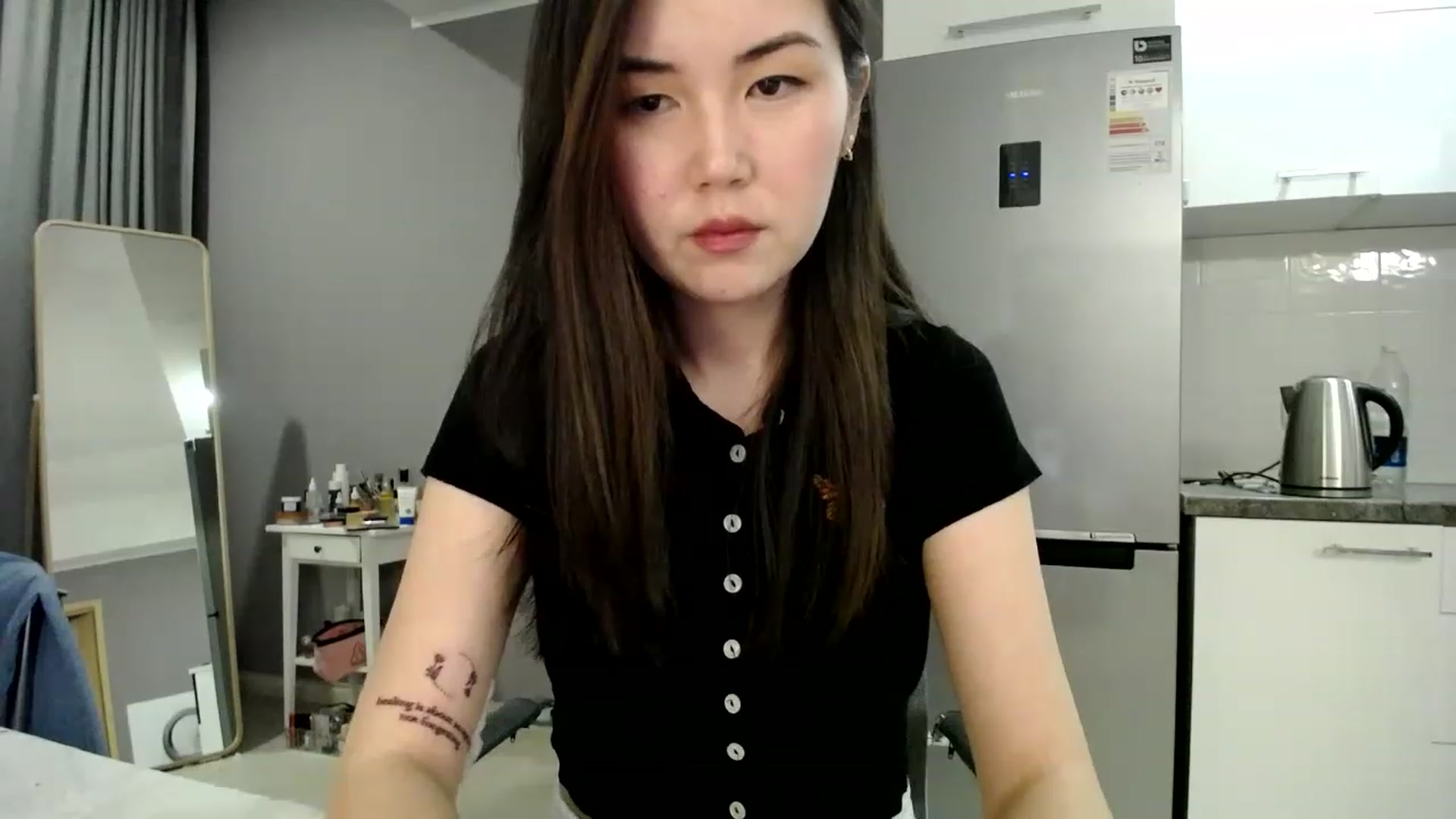Gallery image thumbnail from CallMeMina's myfreecams stream on, 04/29/2023, 17:25 image 3 of 20