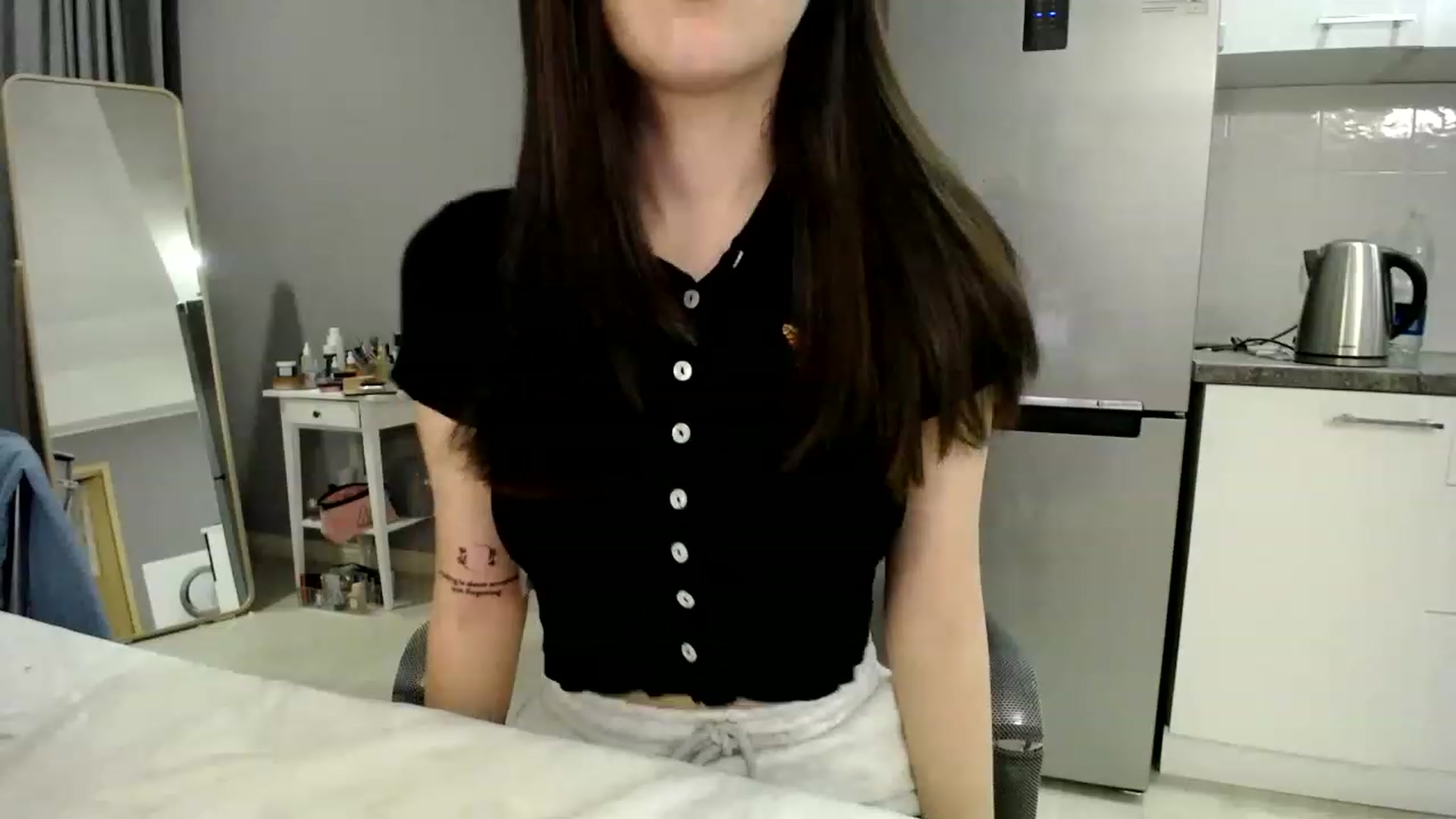 Gallery image thumbnail from CallMeMina's myfreecams stream on, 04/29/2023, 17:25 image 4 of 20