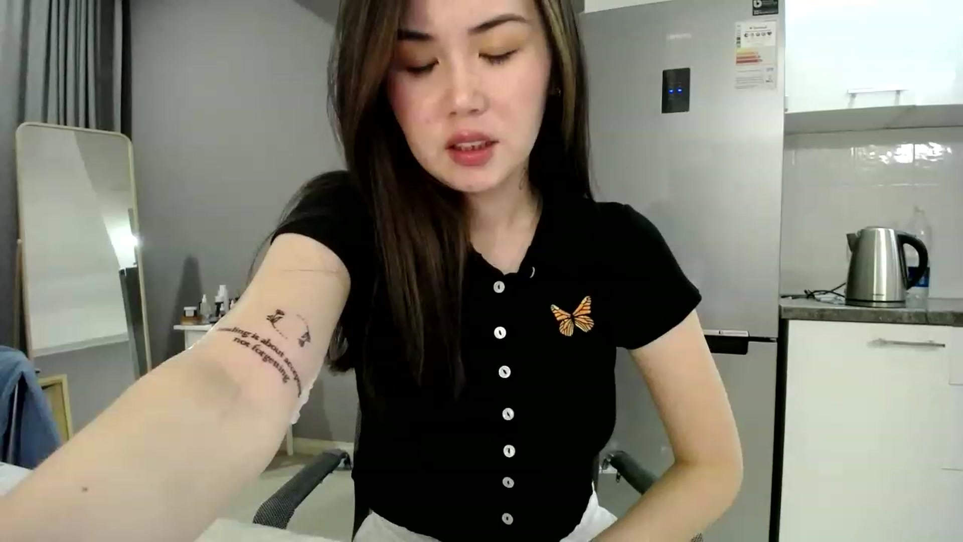 Gallery image thumbnail from CallMeMina's myfreecams stream on, 04/29/2023, 17:25 image 12 of 20
