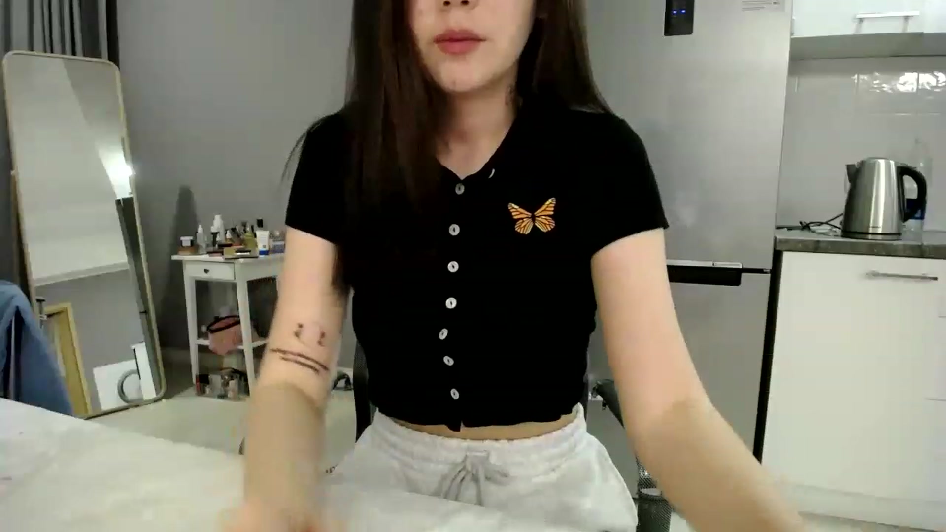 Gallery image thumbnail from CallMeMina's myfreecams stream on, 04/29/2023, 17:25 image 17 of 20