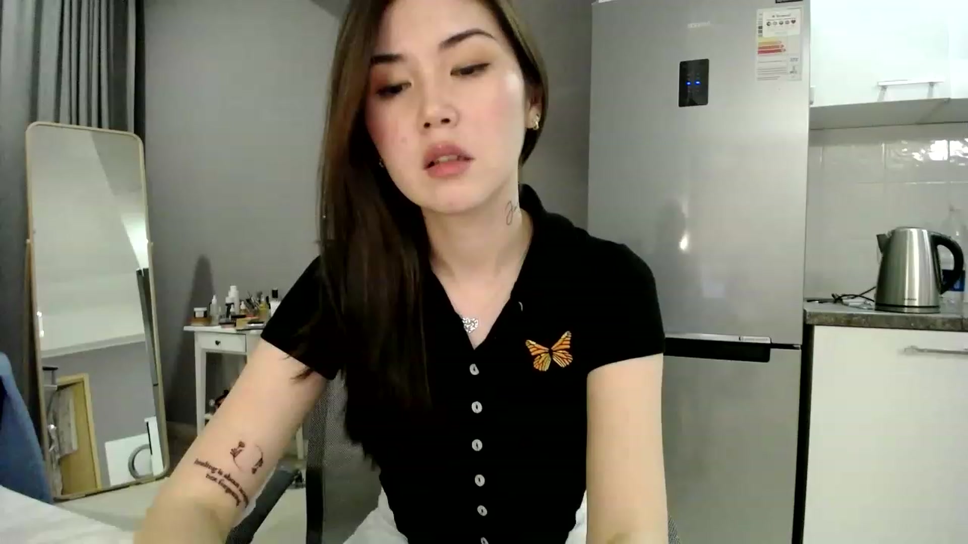 Gallery image thumbnail from CallMeMina's myfreecams stream on, 04/29/2023, 17:56 image 12 of 20