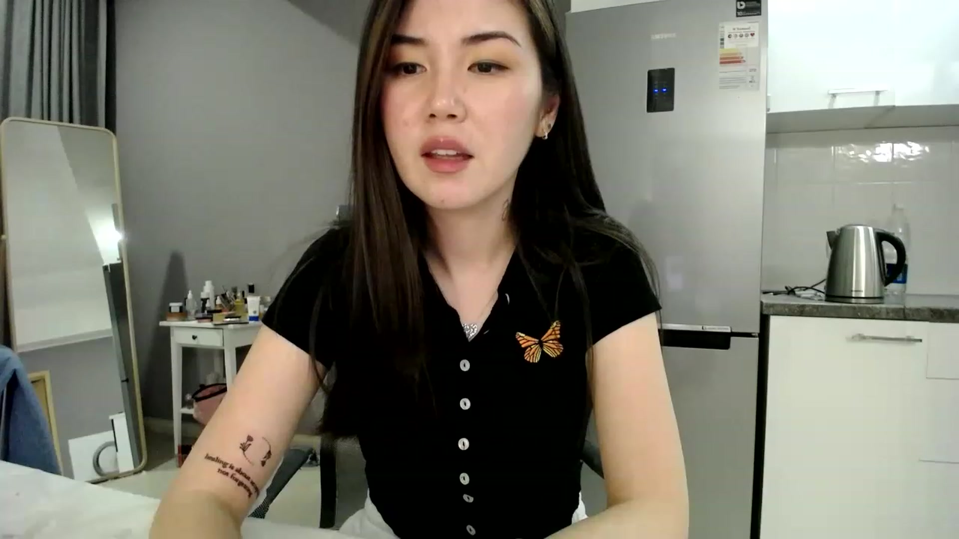 Gallery image thumbnail from CallMeMina's myfreecams stream on, 04/29/2023, 17:56 image 6 of 20