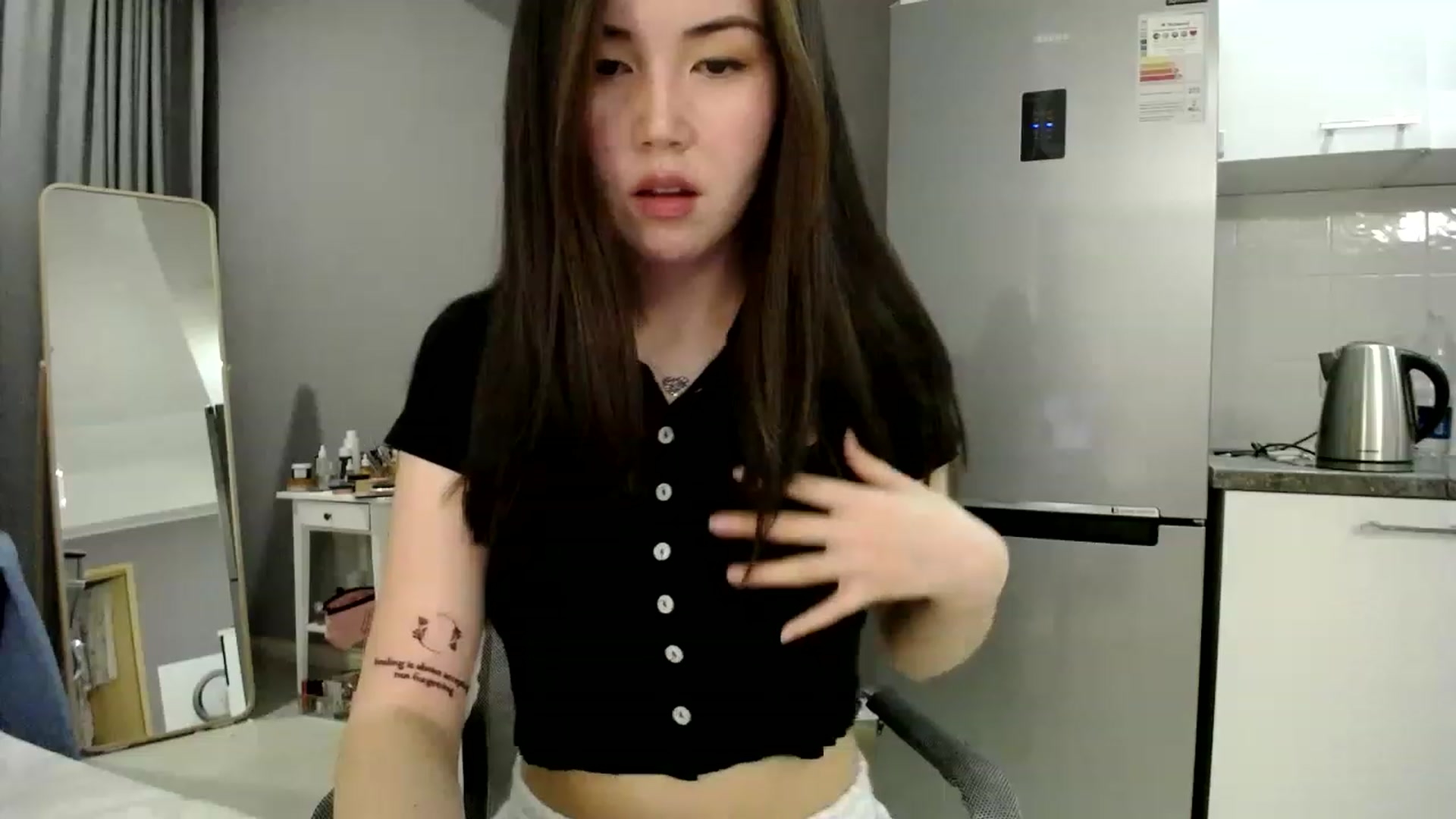 Gallery image thumbnail from CallMeMina's myfreecams stream on, 04/29/2023, 17:56 image 14 of 20