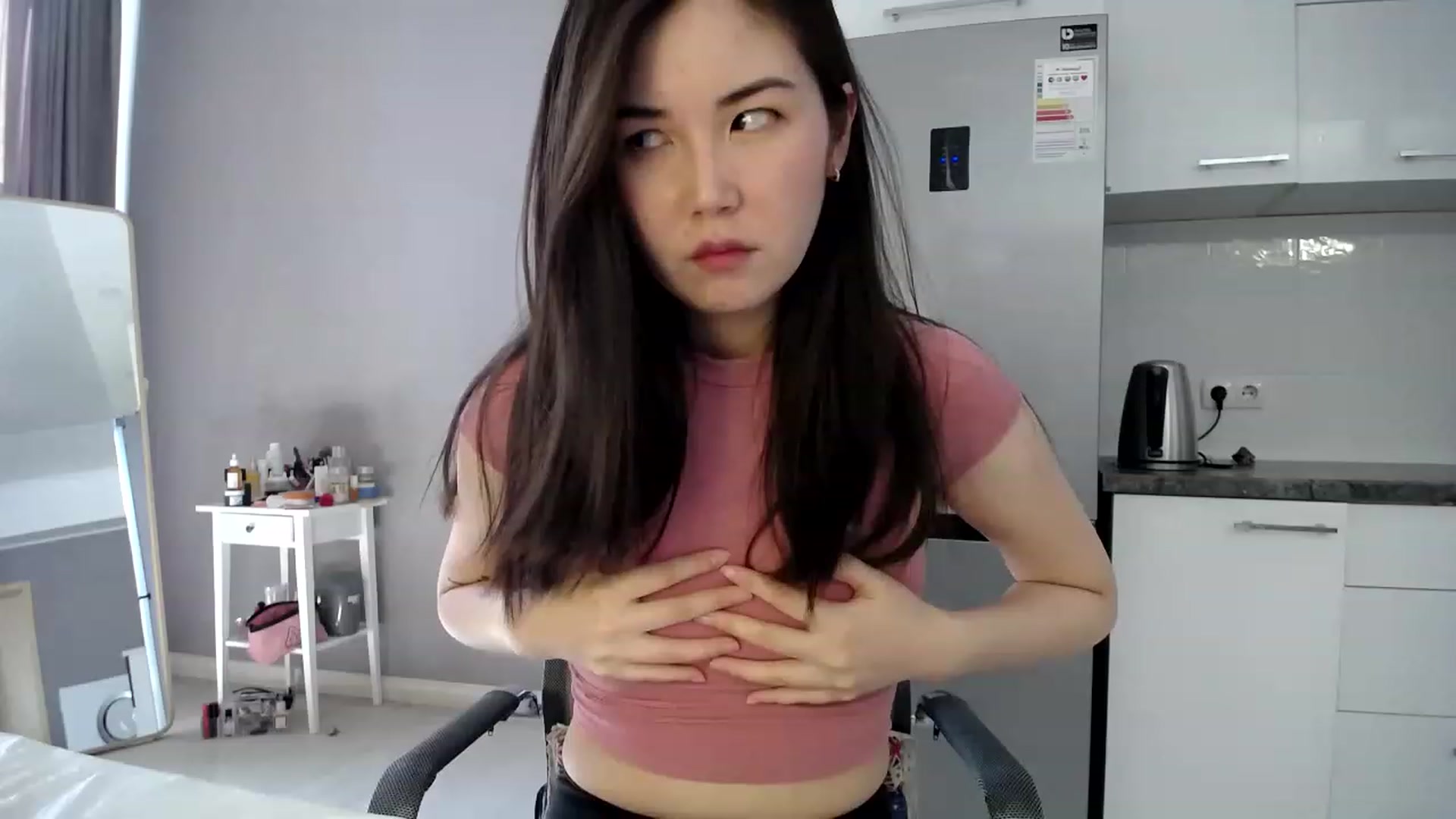 Gallery image thumbnail from CallMeMina's myfreecams stream on, 05/02/2023, 09:37 image 3 of 20