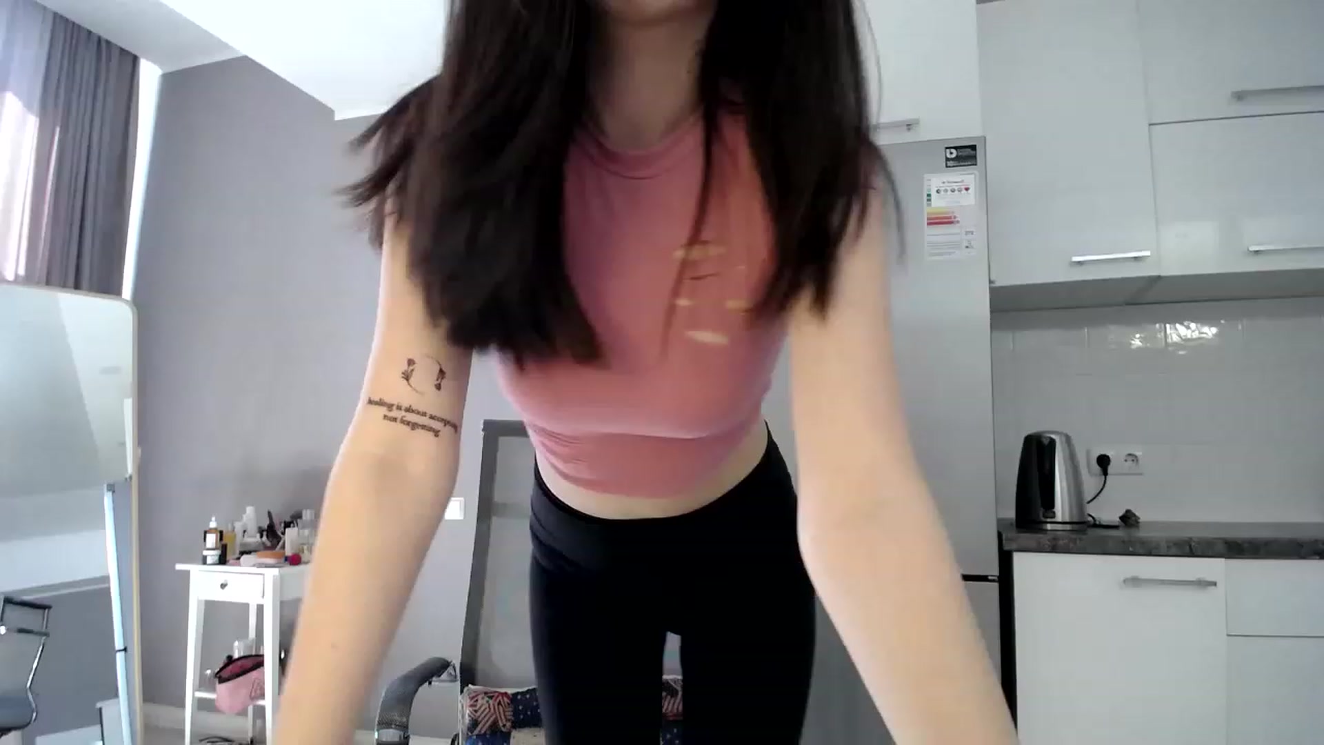 Gallery image thumbnail from CallMeMina's myfreecams stream on, 05/02/2023, 09:37 image 1 of 20