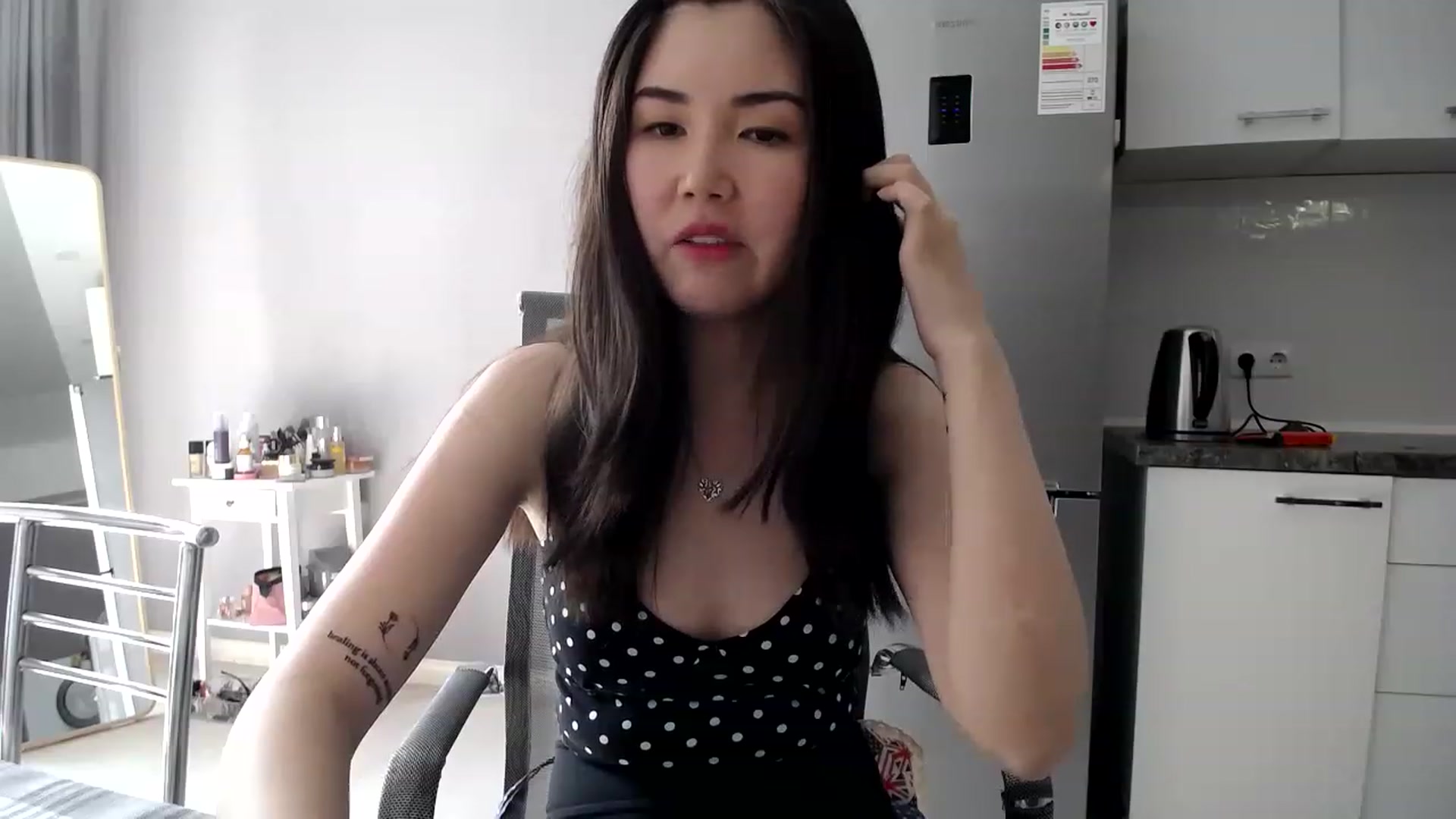 Gallery image thumbnail from CallMeMina's myfreecams stream on, 05/07/2023, 10:00 image 14 of 20
