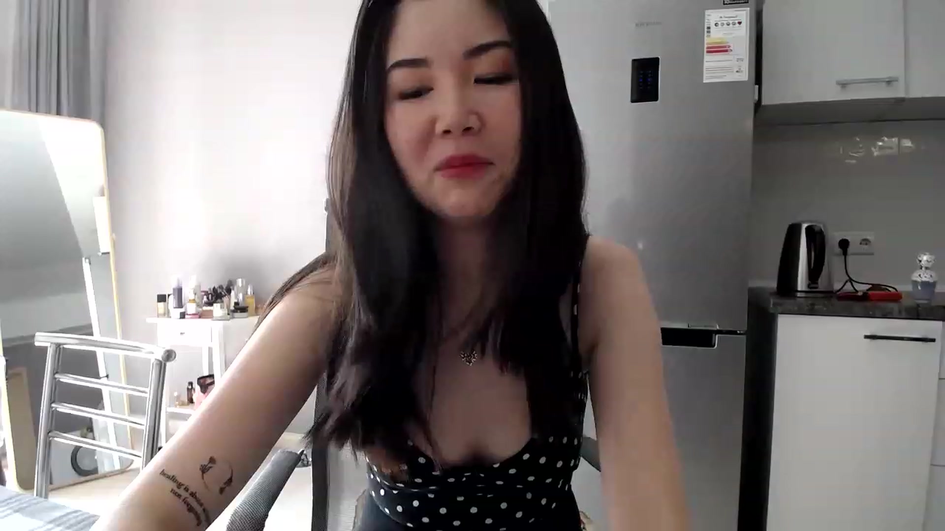 Gallery image thumbnail from CallMeMina's myfreecams stream on, 05/07/2023, 10:00 image 5 of 20