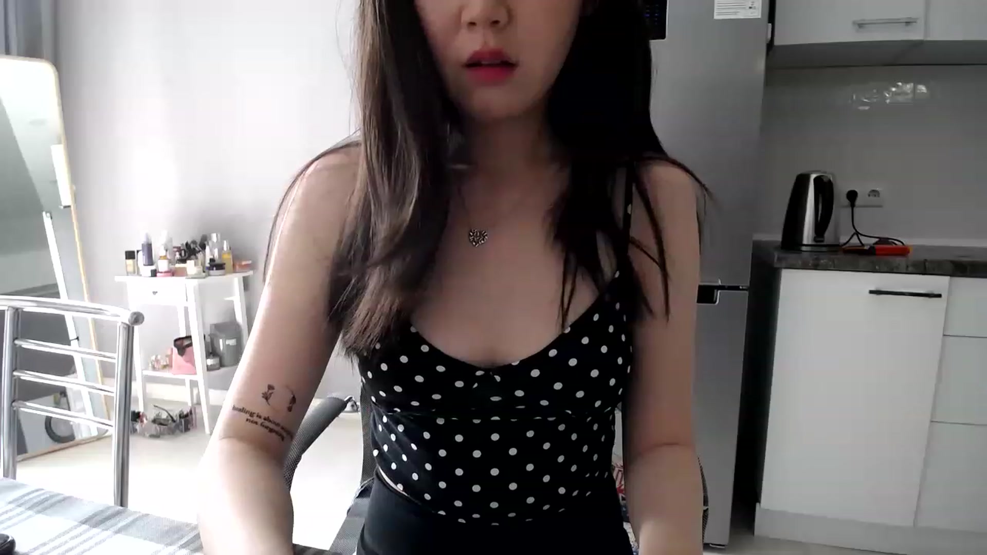 Gallery image thumbnail from CallMeMina's myfreecams stream on, 05/07/2023, 10:00 image 12 of 20