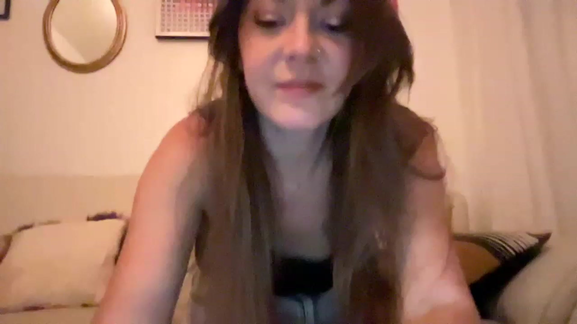 Gallery image thumbnail from CallMeVxx's myfreecams stream on, 05/01/2023, 02:01 image 14 of 20