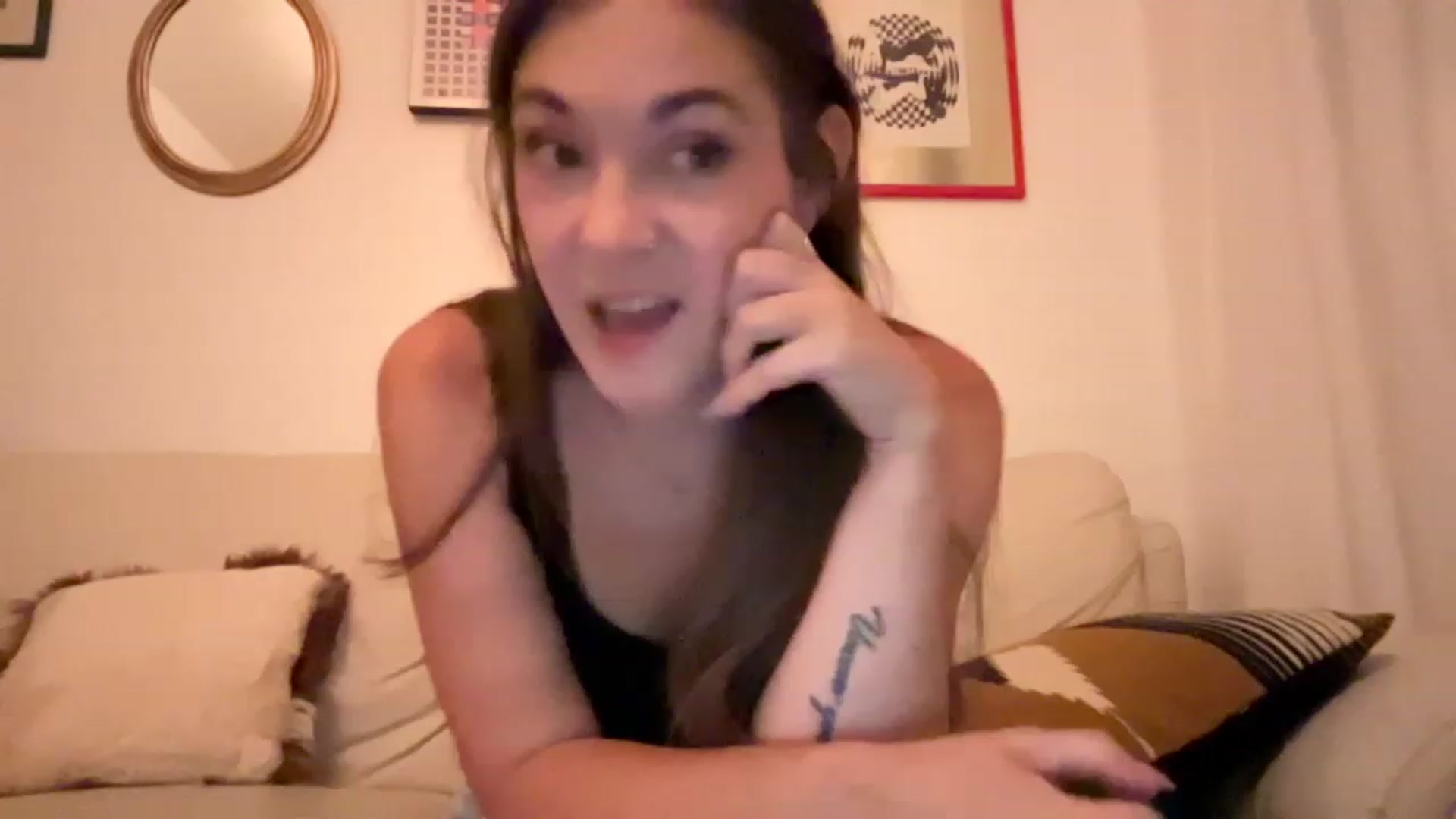 Gallery image thumbnail from CallMeVxx's myfreecams stream on, 05/01/2023, 02:01 image 19 of 20