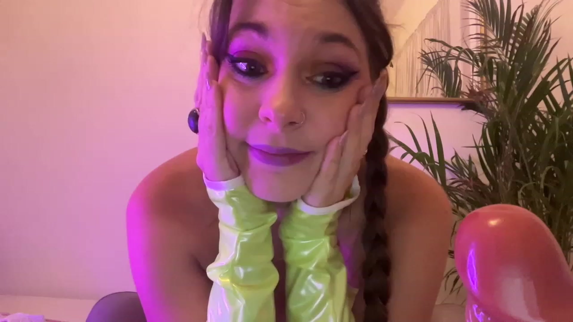 Gallery image thumbnail from CallMeVxx's myfreecams stream on, 05/15/2023, 02:58 image 13 of 20