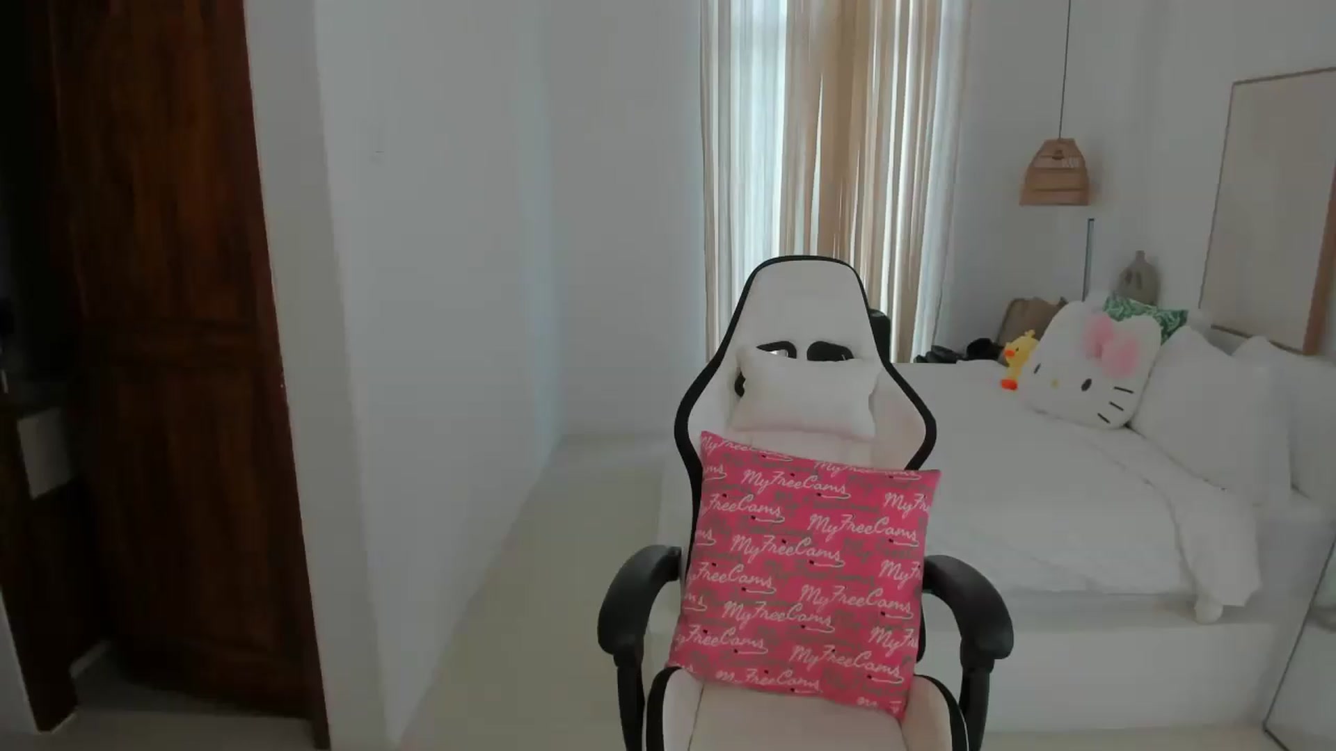 Gallery image thumbnail from CallMe_PJ's myfreecams stream on, 05/16/2026, 05:40 image 12 of 20