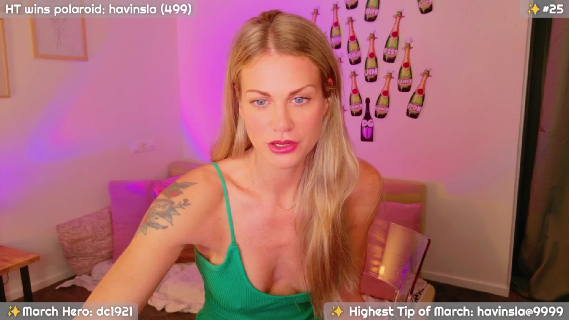 Gallery image thumbnail from CallUsBB's myfreecams stream on, 03/19/2025, 10:57 image 5 of 20