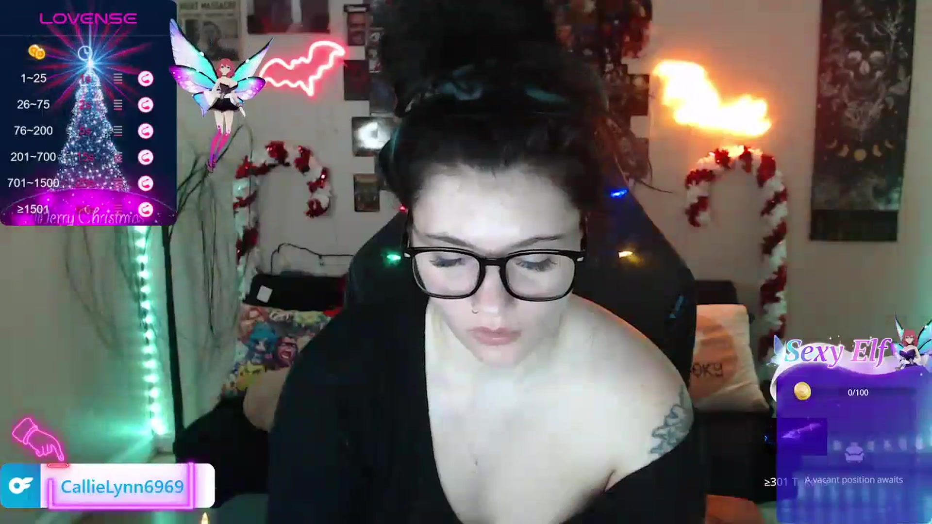 Gallery image thumbnail from CallieMyers's myfreecams stream on, 12/30/2023, 24:46 image 17 of 20