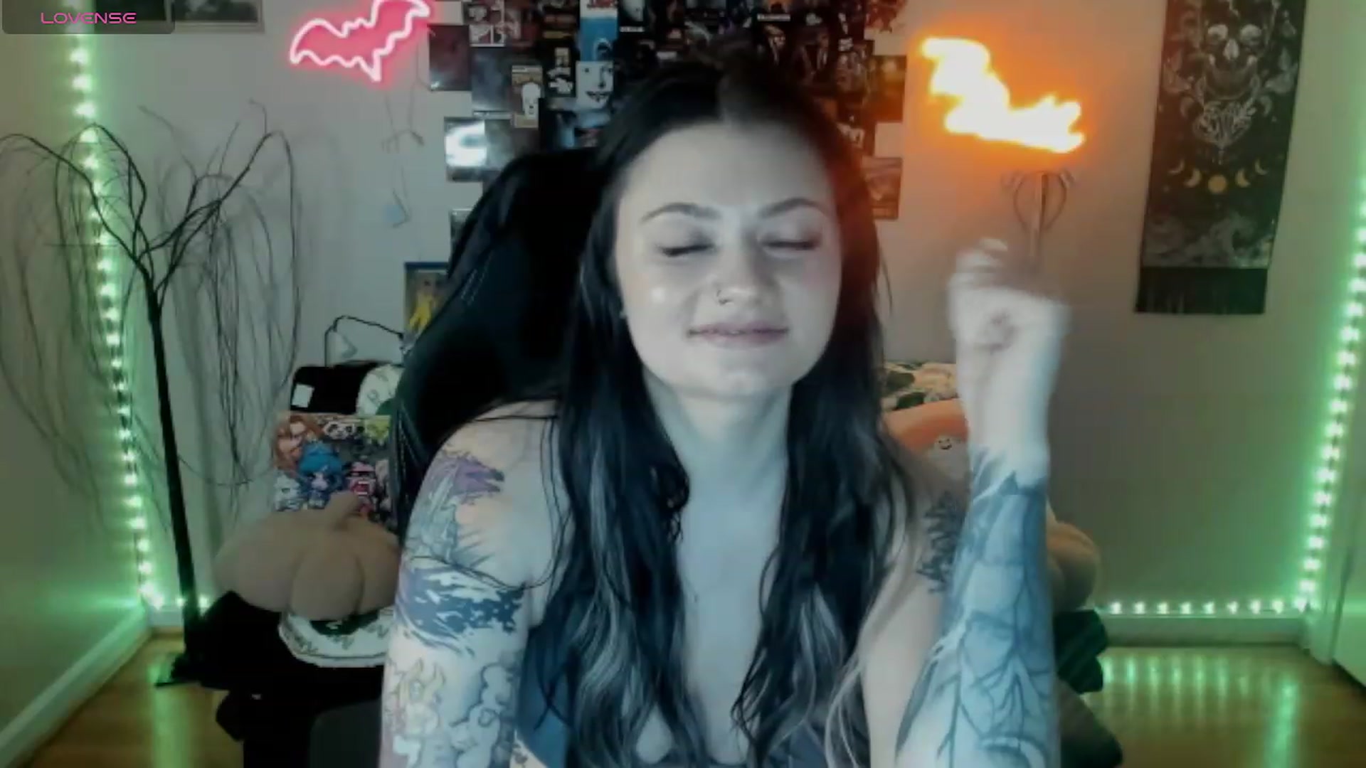 Gallery image thumbnail from CallieMyers's myfreecams stream on, 03/06/2024, 17:06 image 18 of 20