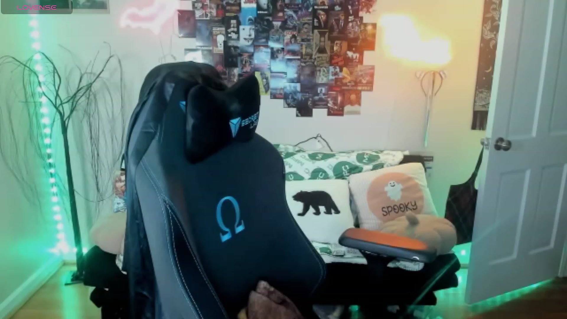 Gallery image thumbnail from CallieMyers's myfreecams stream on, 03/06/2024, 20:09 image 7 of 20