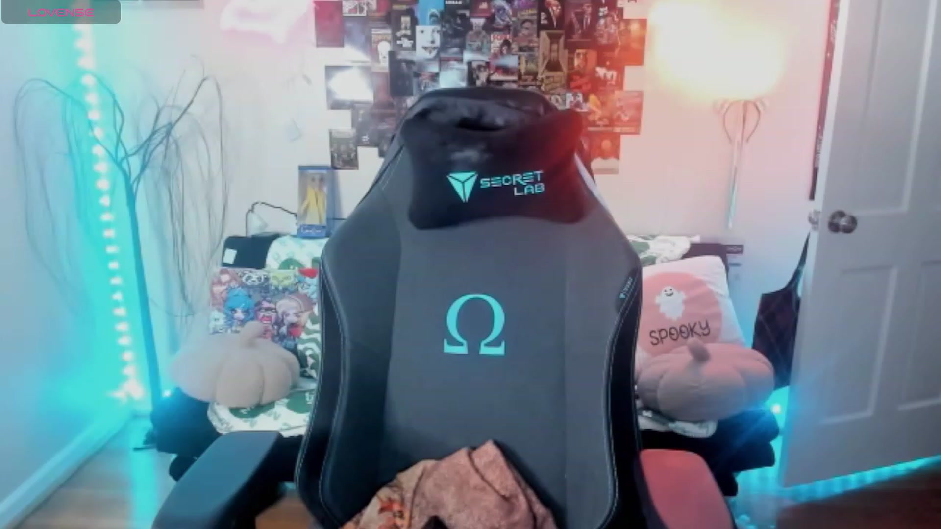 Gallery image thumbnail from CallieMyers's myfreecams stream on, 03/07/2024, 01:00 image 19 of 20