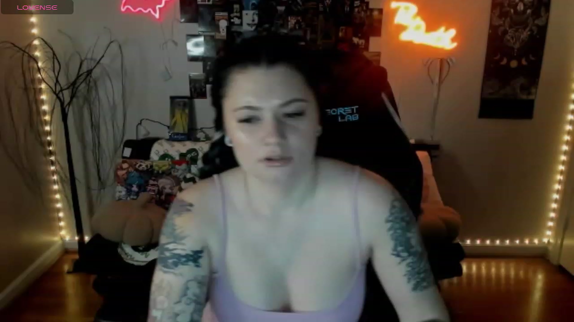 Gallery image thumbnail from CallieMyers's myfreecams stream on, 03/07/2024, 01:00 image 5 of 20