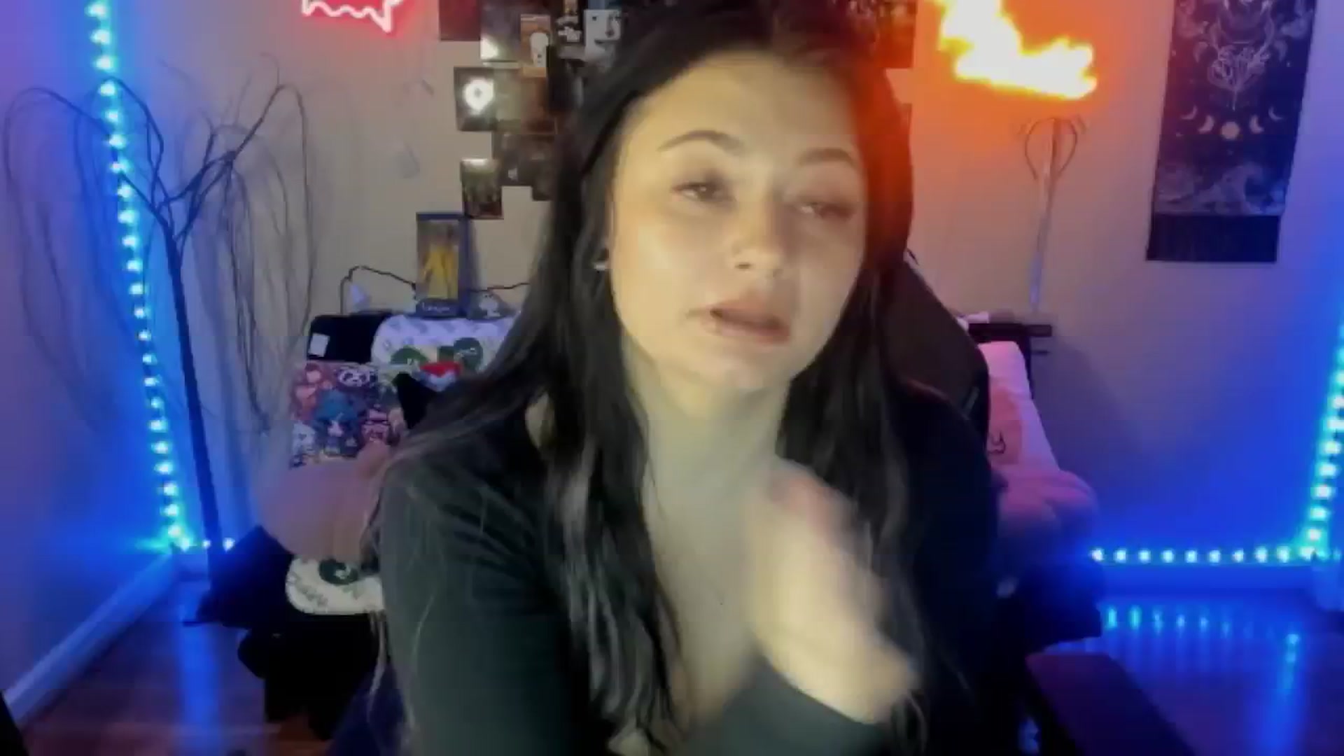 Gallery image thumbnail from CallieMyers's myfreecams stream on, 03/11/2024, 15:38 image 12 of 20