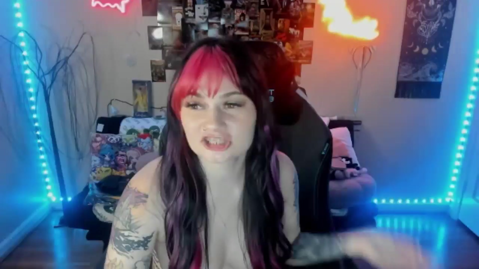 Gallery image thumbnail from CallieMyers's myfreecams stream on, 03/28/2024, 02:56 image 9 of 20