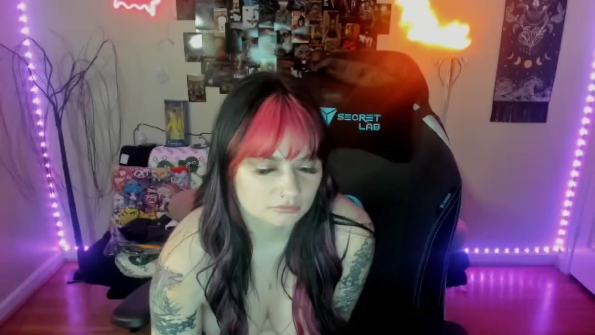 Gallery image thumbnail from CallieMyers's myfreecams stream on, 03/28/2024, 02:56 image 8 of 20