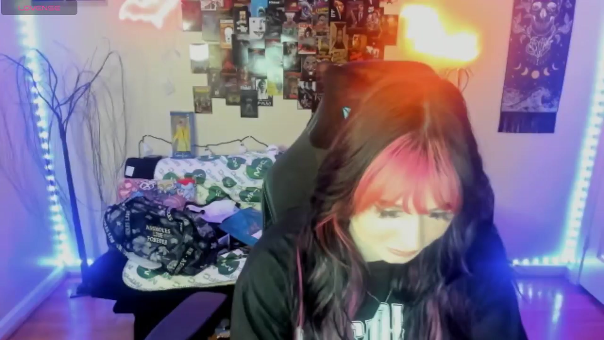 Gallery image thumbnail from CallieMyers's myfreecams stream on, 04/04/2024, 15:49 image 13 of 20
