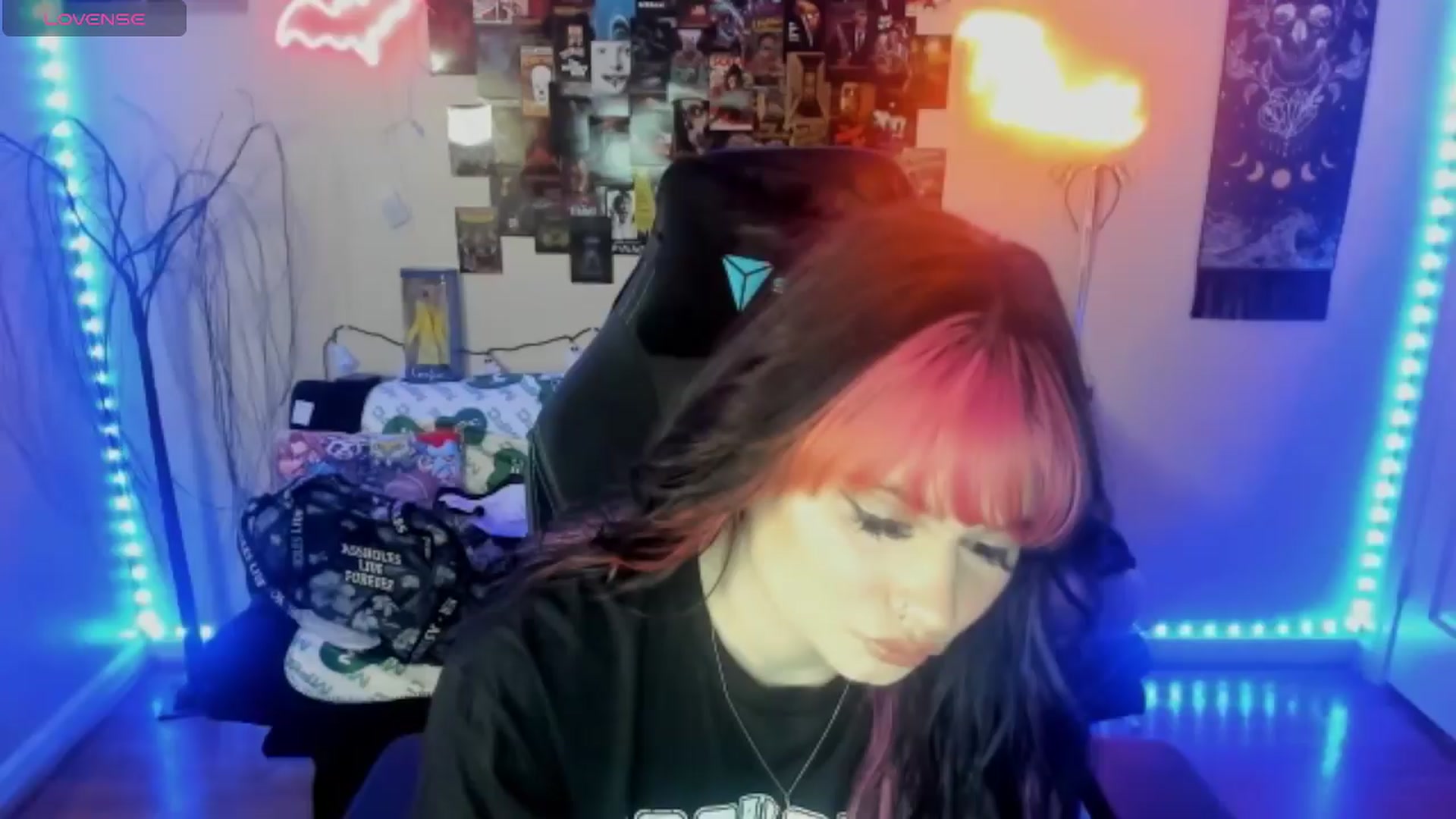 Gallery image thumbnail from CallieMyers's myfreecams stream on, 04/04/2024, 15:49 image 4 of 20