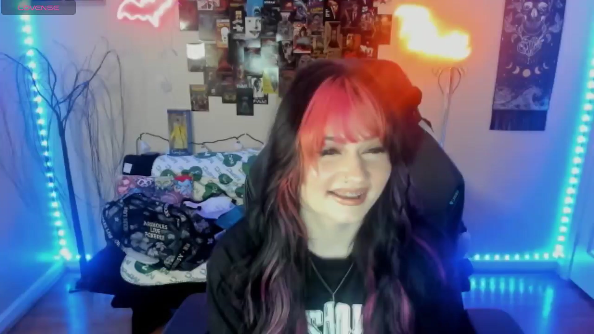 Gallery image thumbnail from CallieMyers's myfreecams stream on, 04/04/2024, 15:49 image 9 of 20