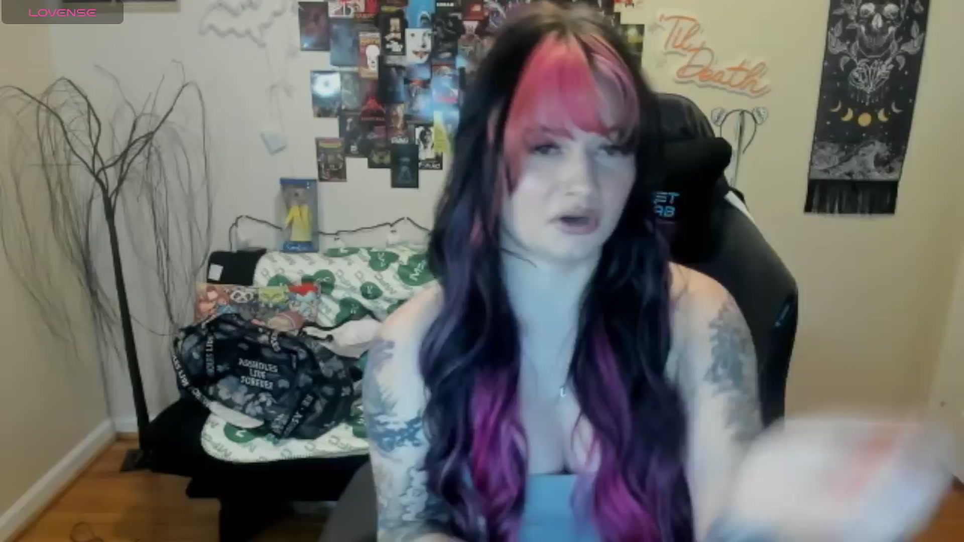 Gallery image thumbnail from CallieMyers's myfreecams stream on, 04/05/2024, 15:55 image 11 of 20