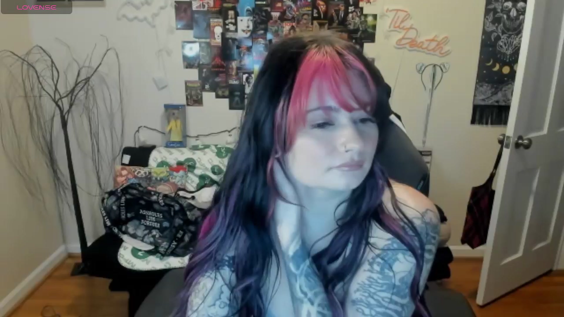 Gallery image thumbnail from CallieMyers's myfreecams stream on, 04/05/2024, 15:55 image 20 of 20