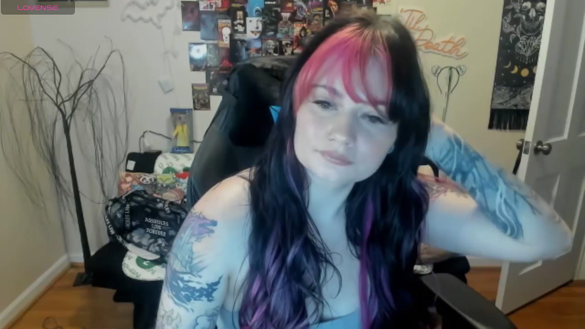 Gallery image thumbnail from CallieMyers's myfreecams stream on, 04/05/2024, 15:55 image 19 of 20