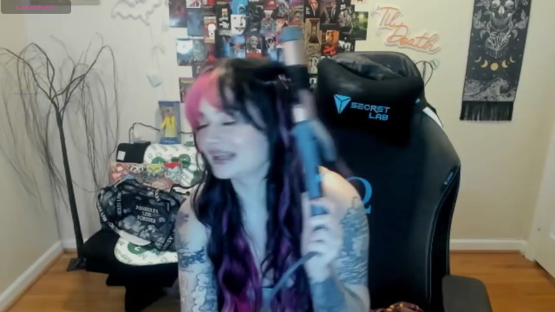 Gallery image thumbnail from CallieMyers's myfreecams stream on, 04/05/2024, 15:55 image 2 of 20