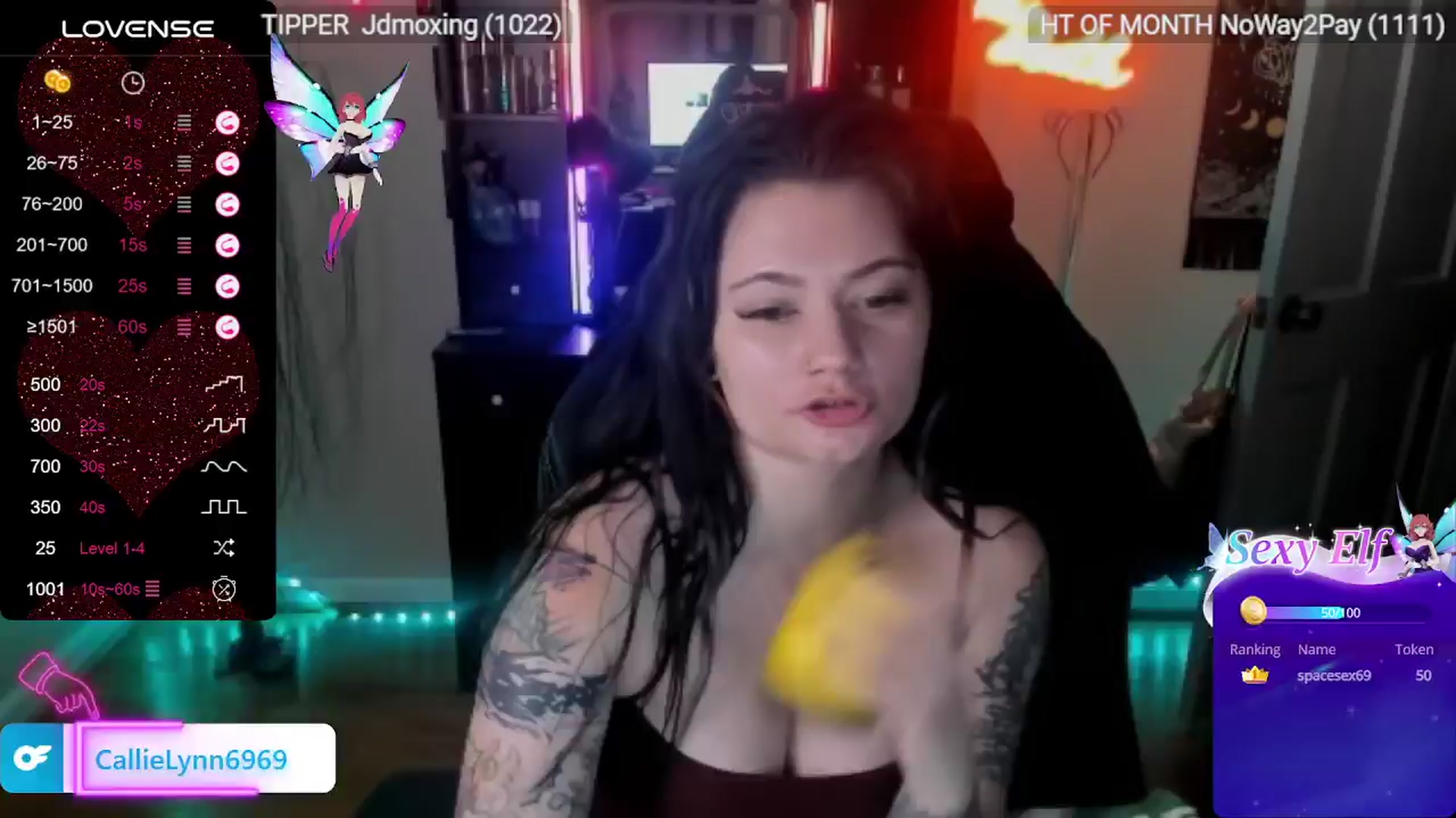 Gallery image thumbnail from CallieMyers's myfreecams stream on, 05/14/2024, 01:36 image 7 of 20