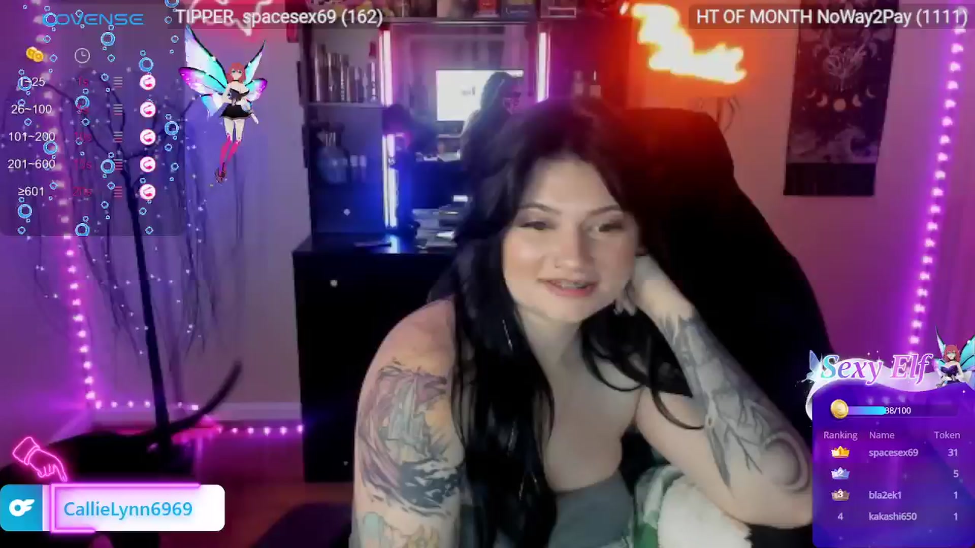 Gallery image thumbnail from CallieMyers's myfreecams stream on, 05/15/2024, 24:40 image 6 of 20