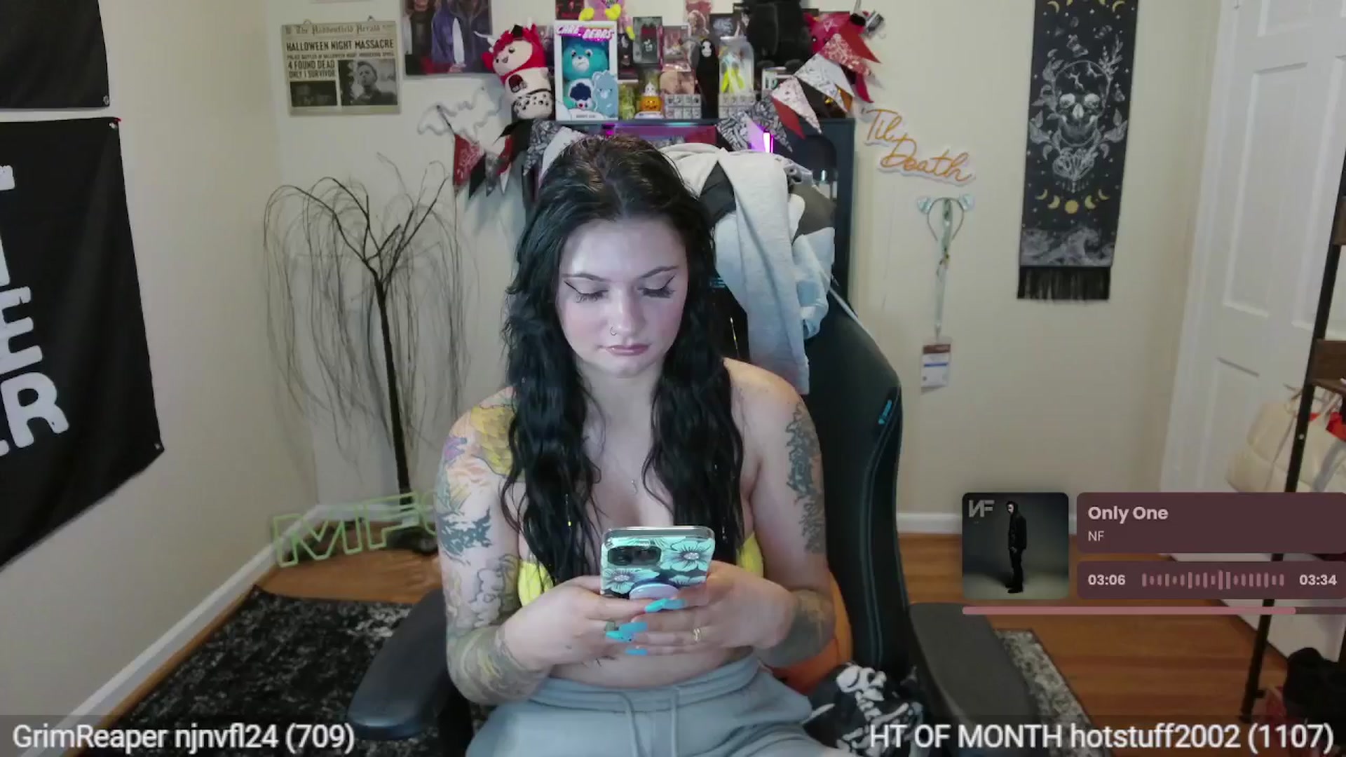 Gallery image thumbnail from CallieMyers's myfreecams stream on, 07/17/2024, 16:51 image 9 of 20