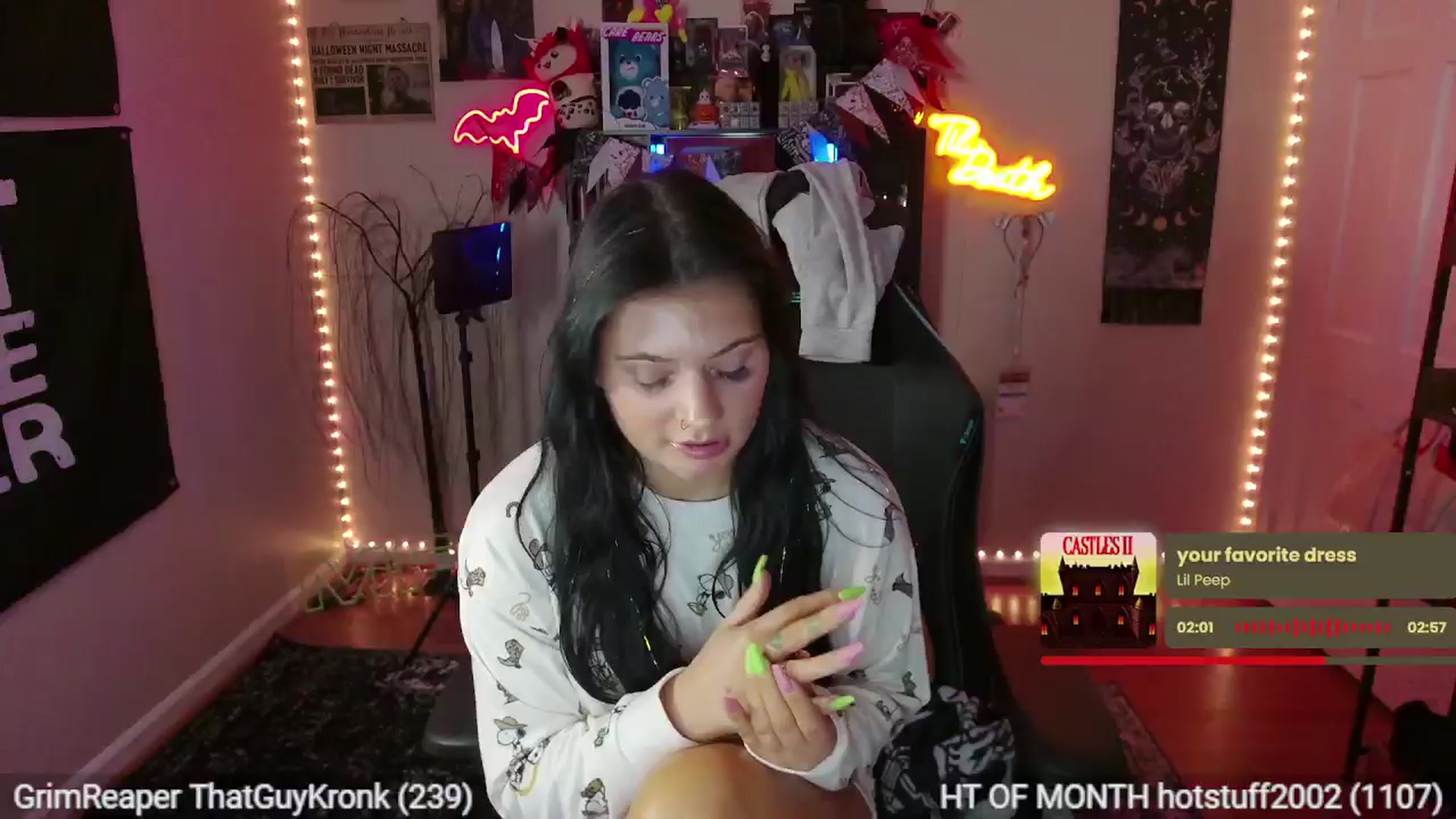 Gallery image thumbnail from CallieMyers's myfreecams stream on, 07/19/2024, 01:05 image 15 of 20