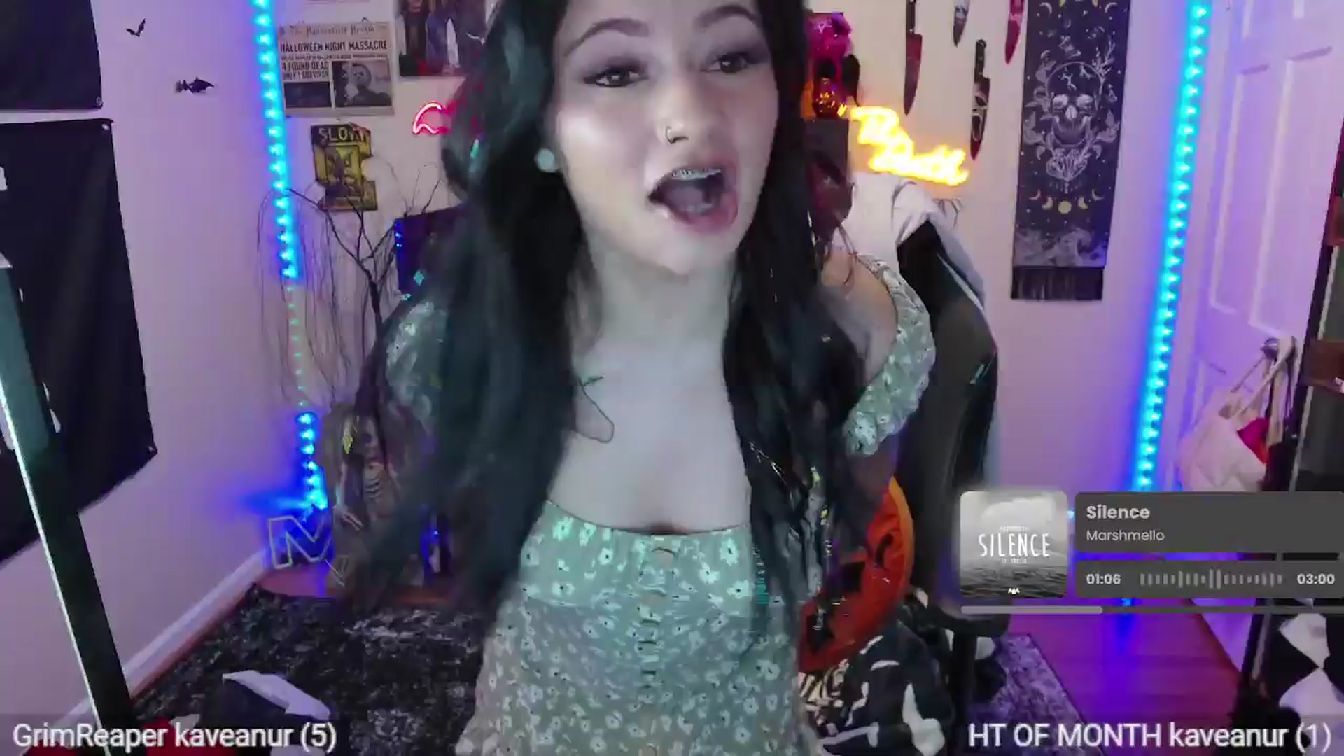 Gallery image thumbnail from CallieMyers's myfreecams stream on, 08/08/2024, 16:13 image 14 of 20