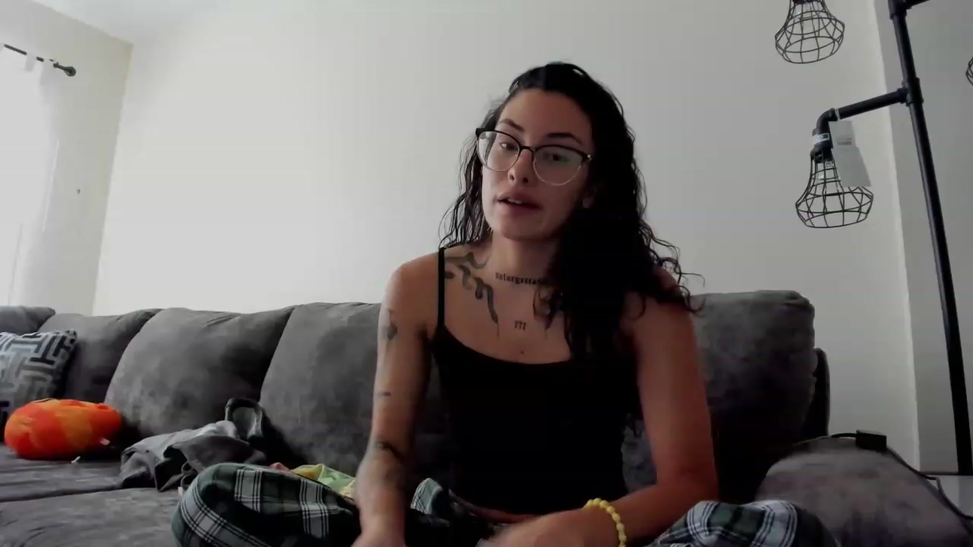 Gallery image thumbnail from Callmekalii's myfreecams stream on, 06/21/2023, 17:23 image 18 of 20