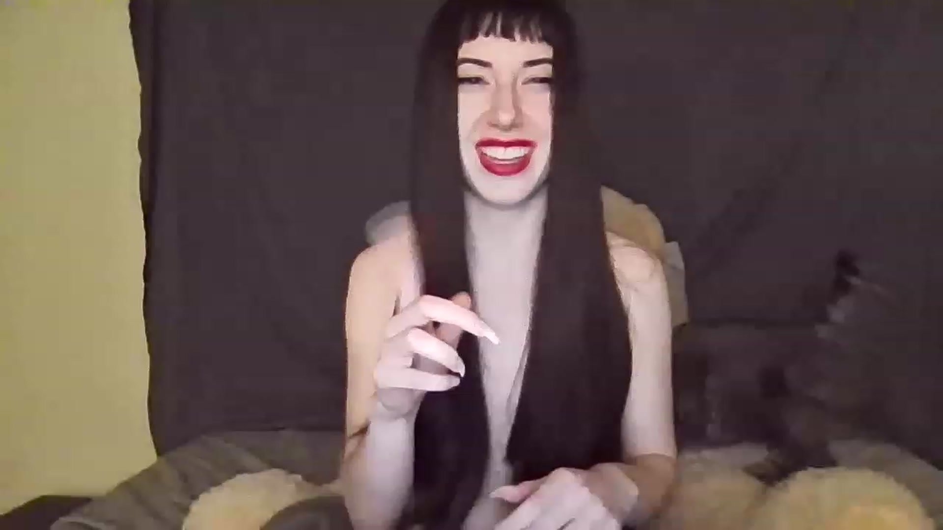 Gallery image thumbnail from Callmekltty's myfreecams stream on, 01/06/2023, 07:13 image 4 of 20