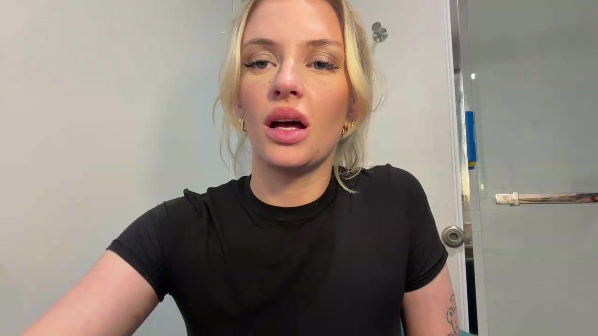 Gallery image thumbnail from Callmemaddie's myfreecams stream on, 08/03/2026, 09:29 image 2 of 20