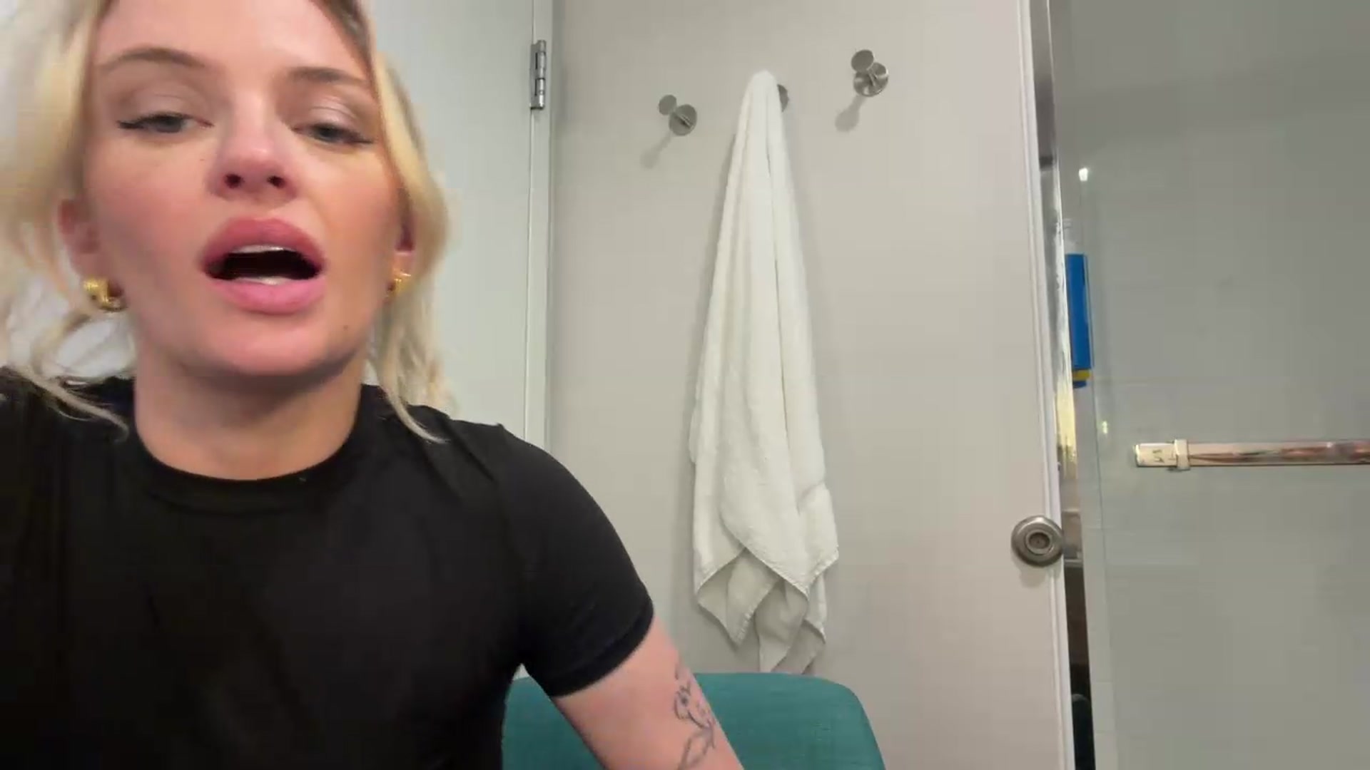Gallery image thumbnail from Callmemaddie's myfreecams stream on, 08/03/2026, 09:29 image 3 of 20