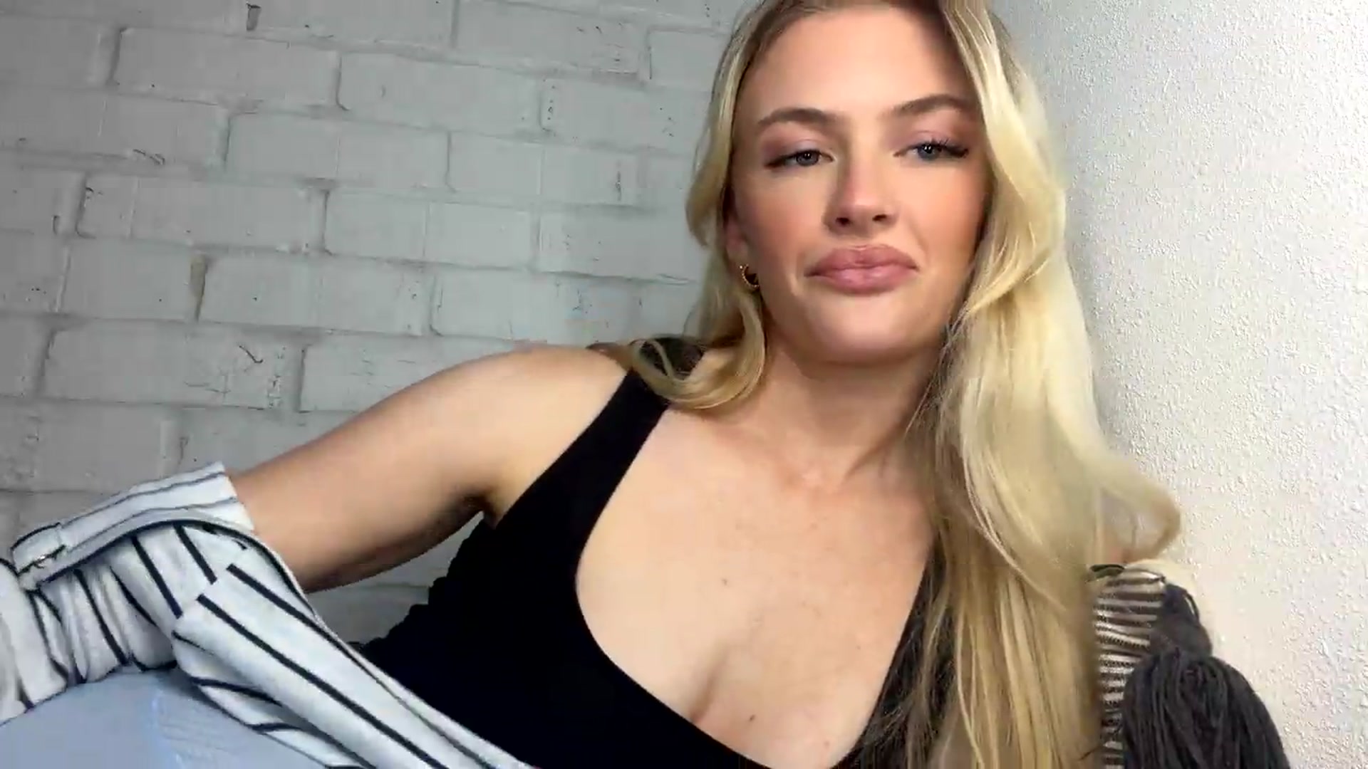 Gallery image thumbnail from Callmemaddie's myfreecams stream on, 08/20/2026, 08:57 image 3 of 20