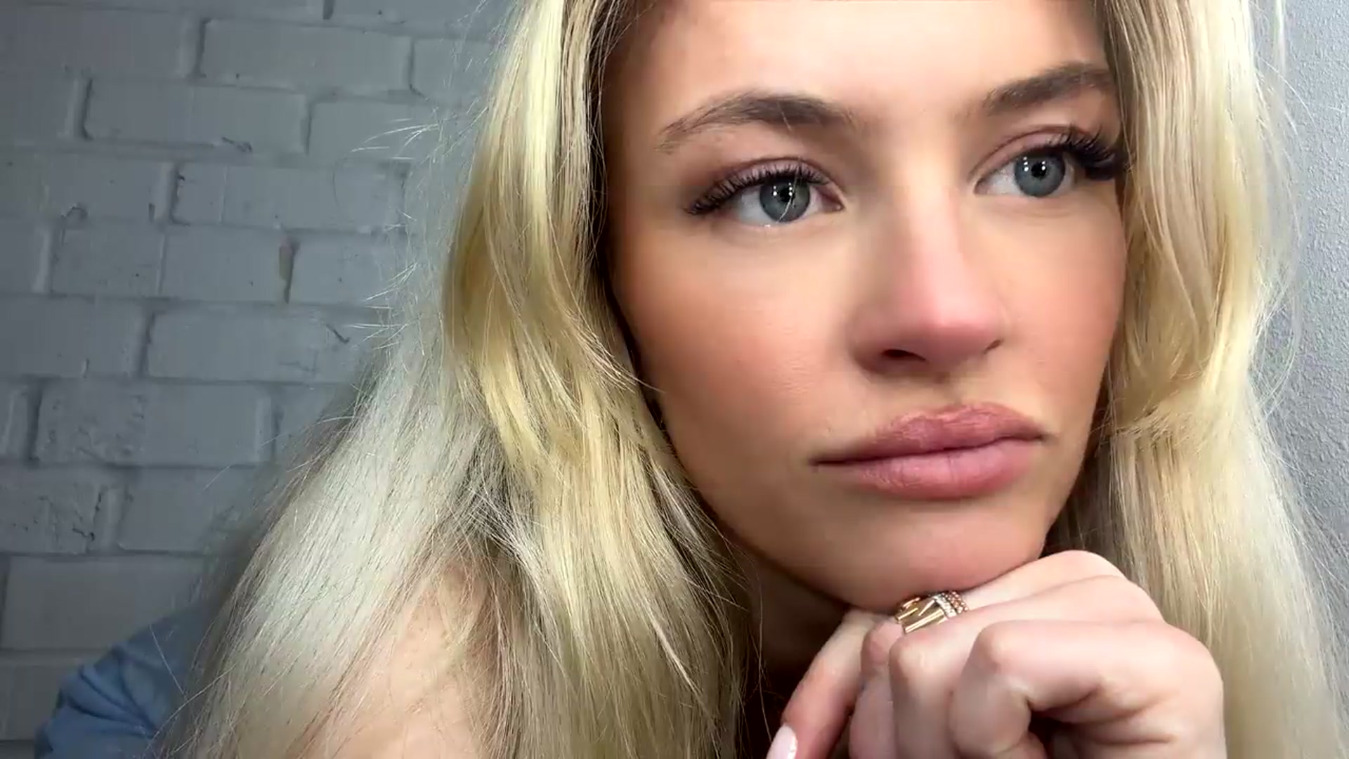 Gallery image thumbnail from Callmemaddie's myfreecams stream on, 08/20/2026, 09:45 image 17 of 20