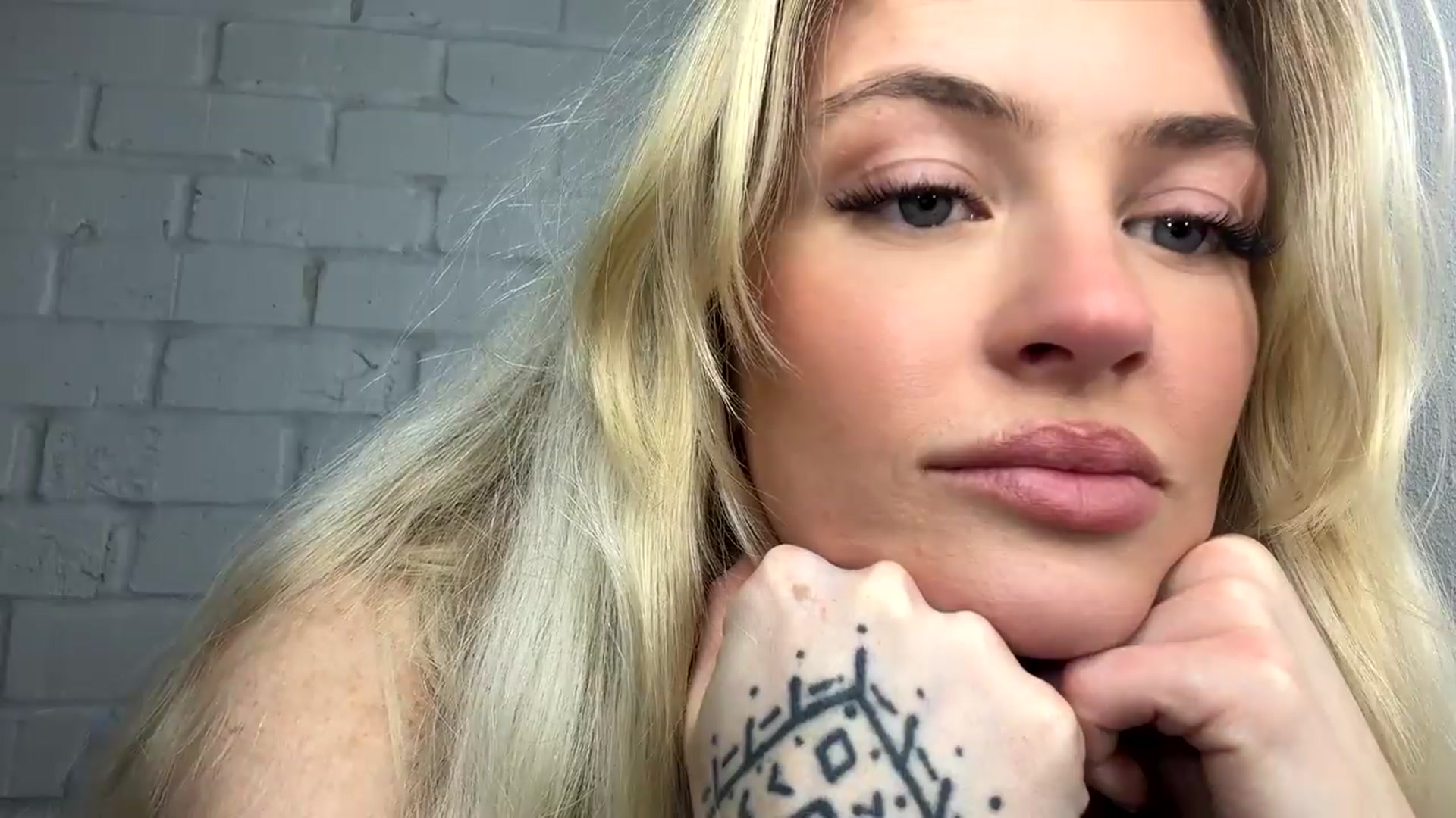 Gallery image thumbnail from Callmemaddie's myfreecams stream on, 08/20/2026, 09:45 image 18 of 20