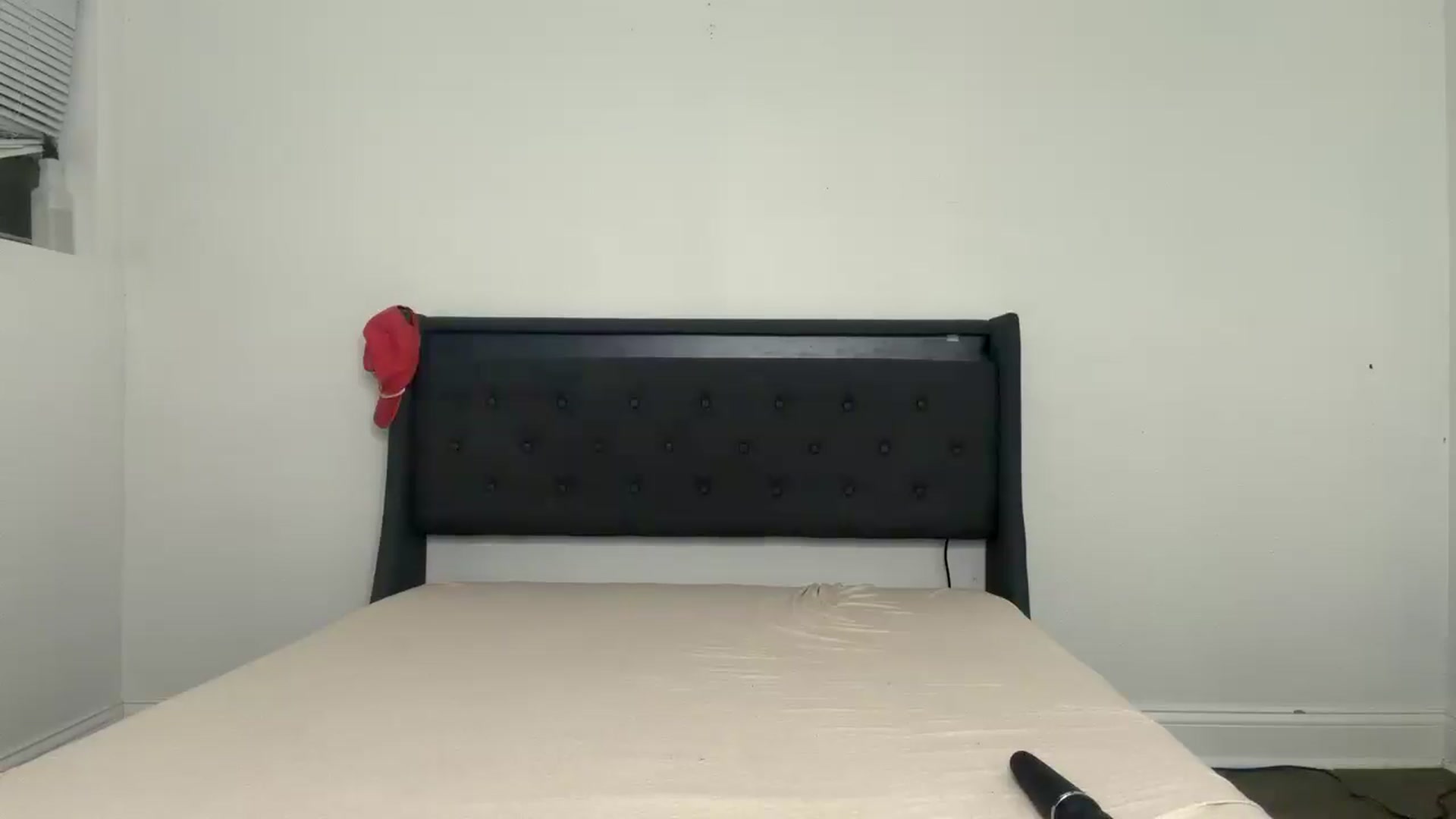 Gallery image thumbnail from Callmemaddie's myfreecams stream on, 08/27/2026, 07:33 image 14 of 20