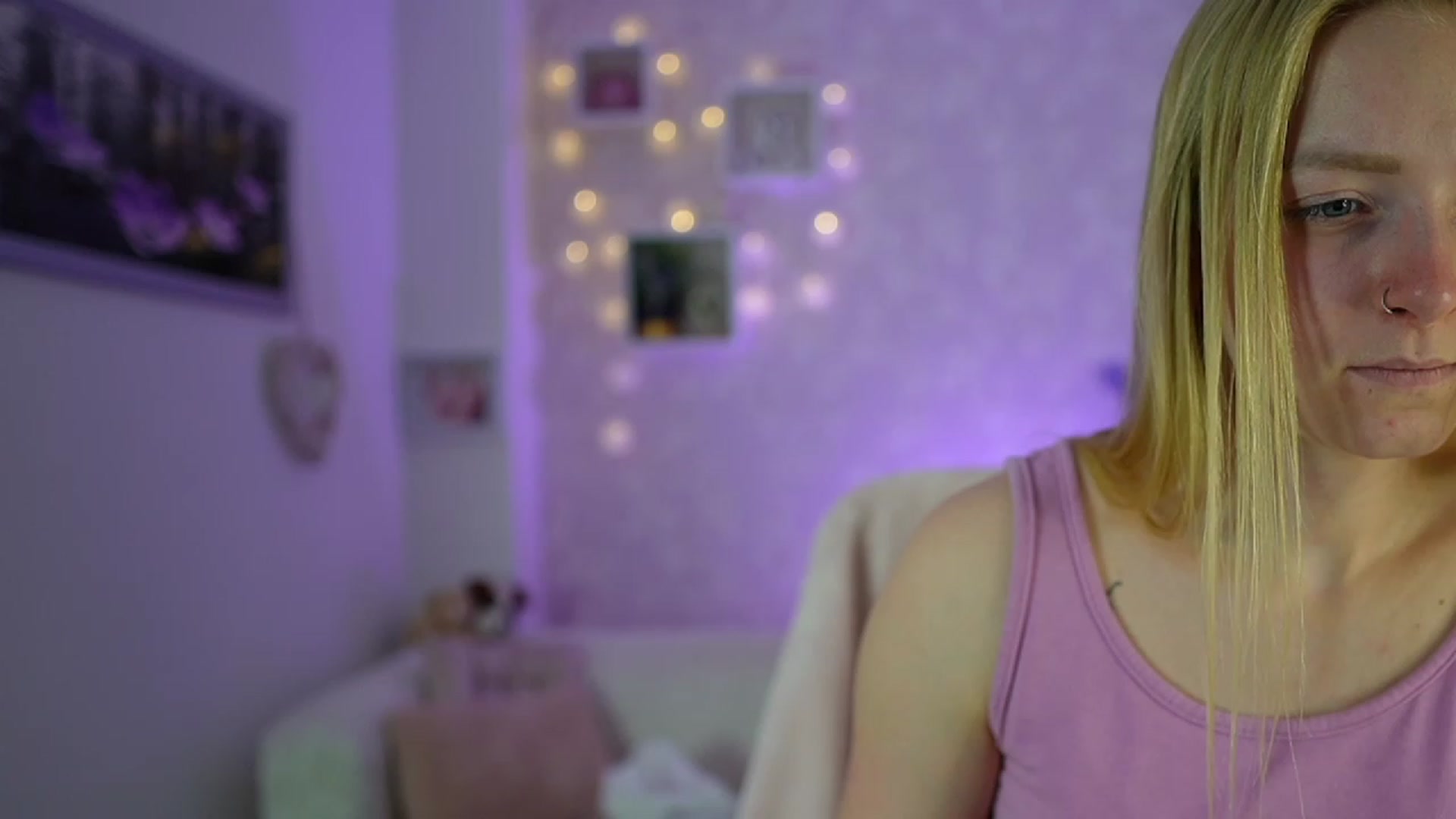 Gallery image thumbnail from Caly_Carter's myfreecams stream on, 12/17/2023, 10:14 image 11 of 20